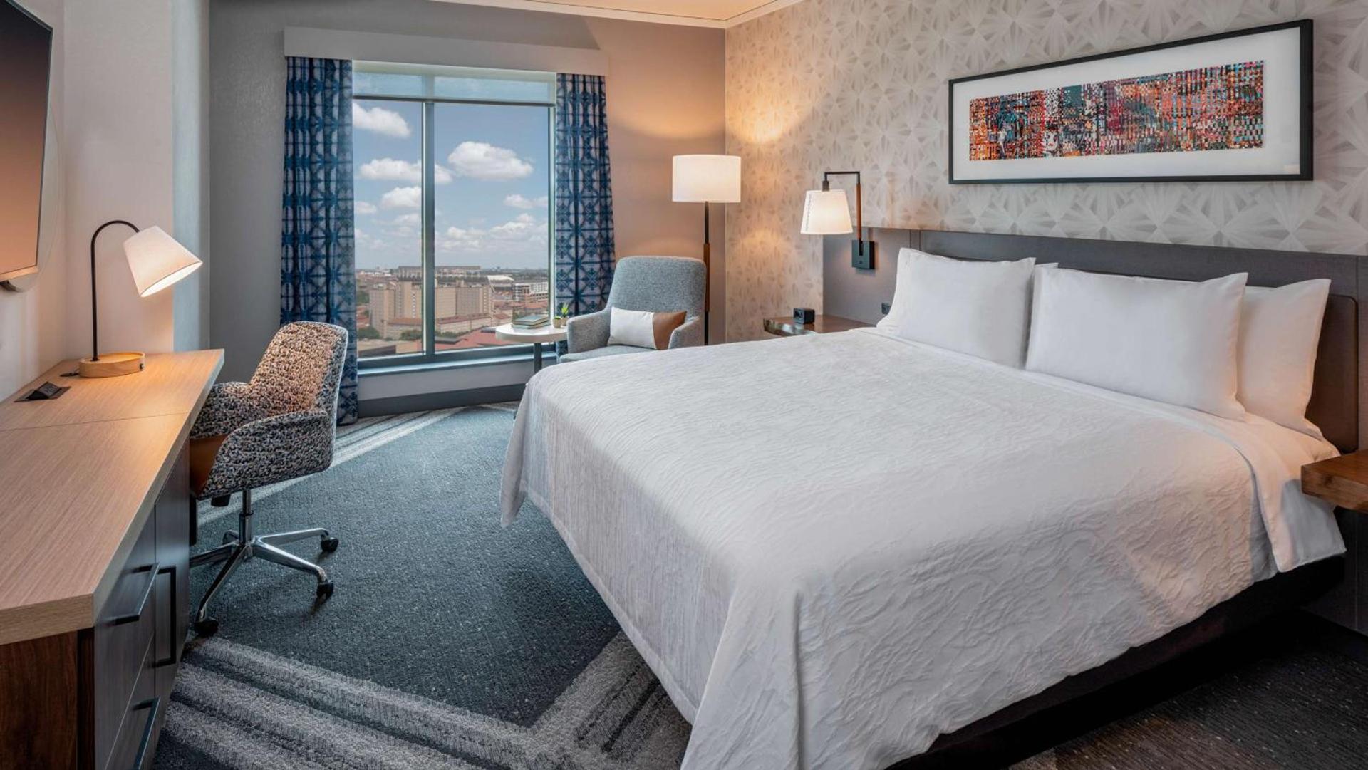 Hilton Garden Inn Austin University Capitol District photo 30