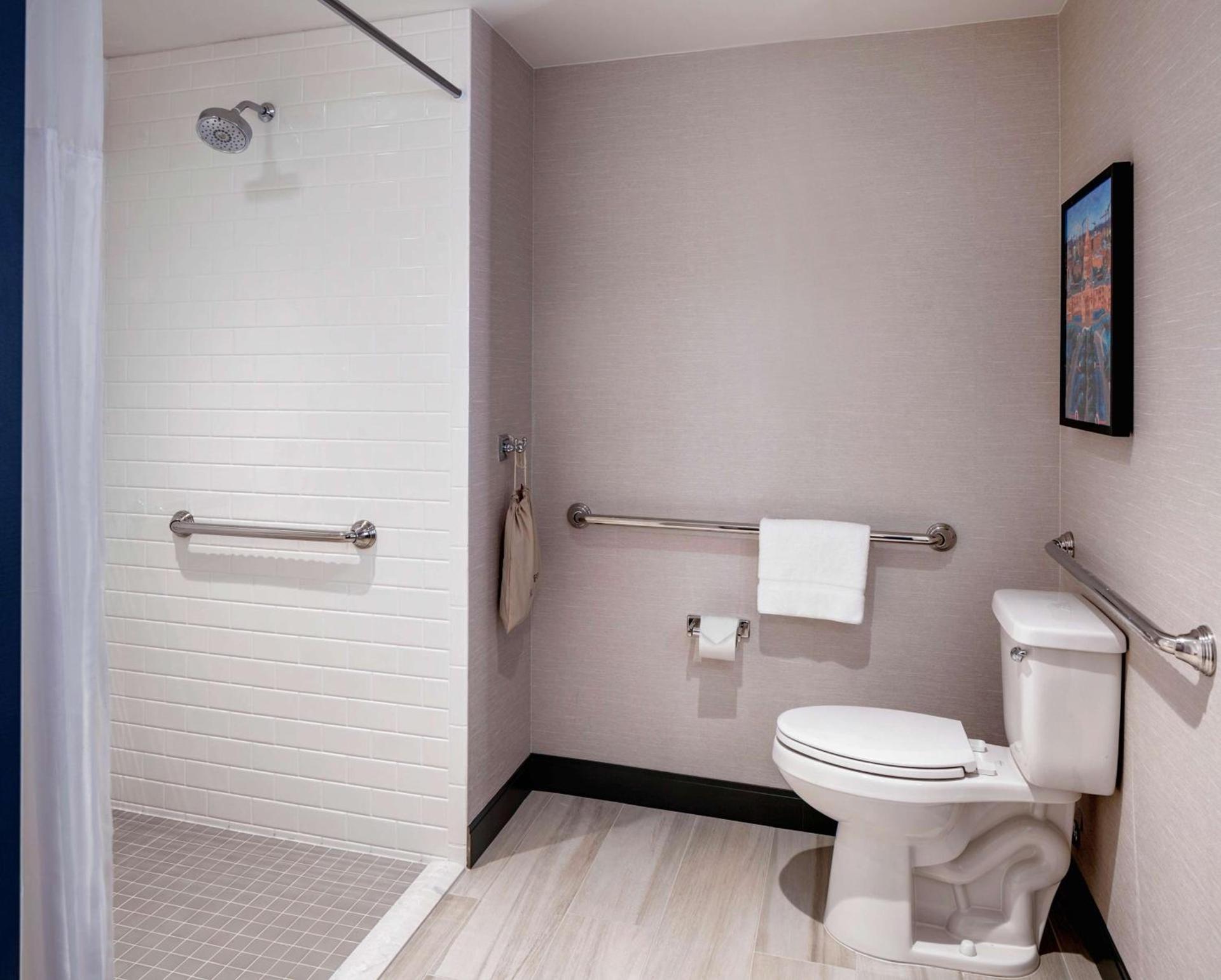 Hilton Garden Inn Austin University Capitol District photo 34