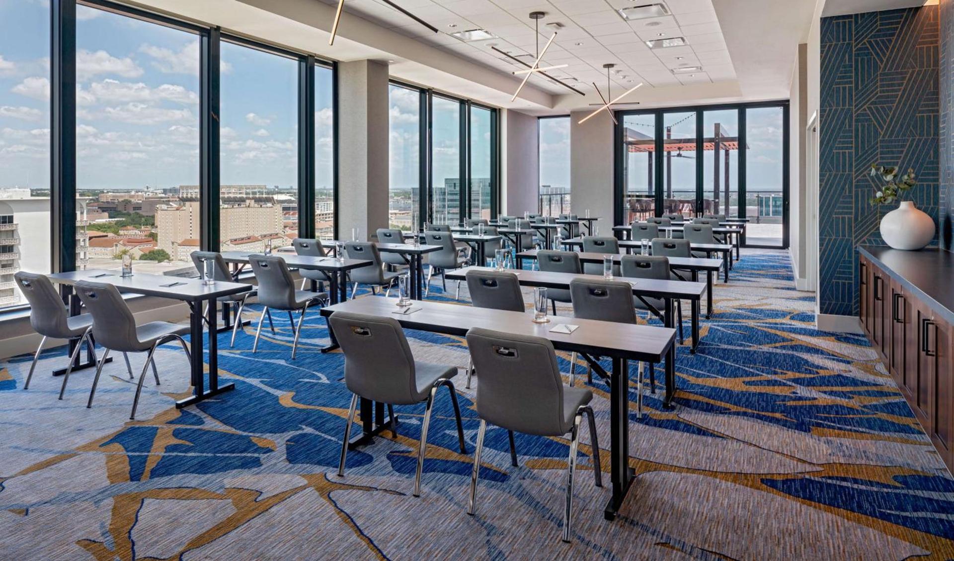 Hilton Garden Inn Austin University Capitol District photo 38