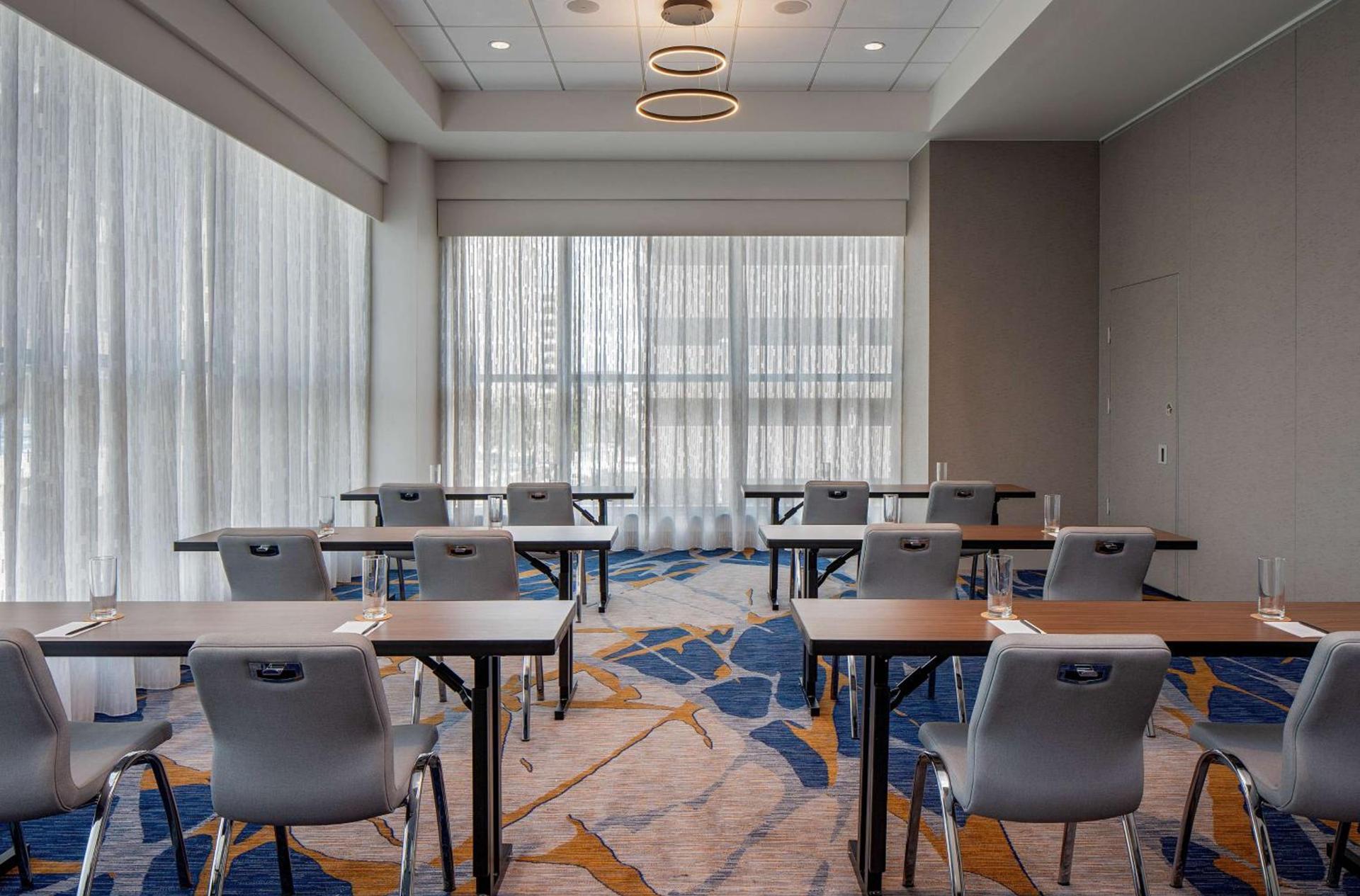 Hilton Garden Inn Austin University Capitol District photo 40