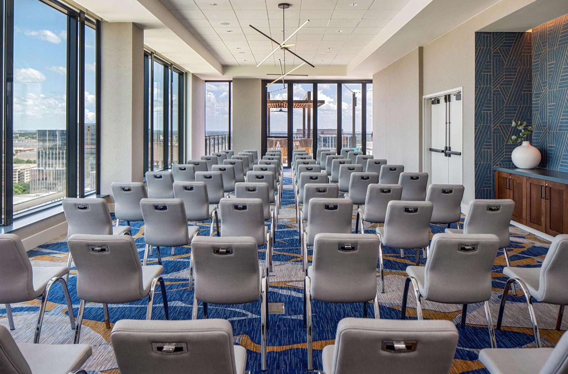 Hilton Garden Inn Austin University Capitol District photo 43
