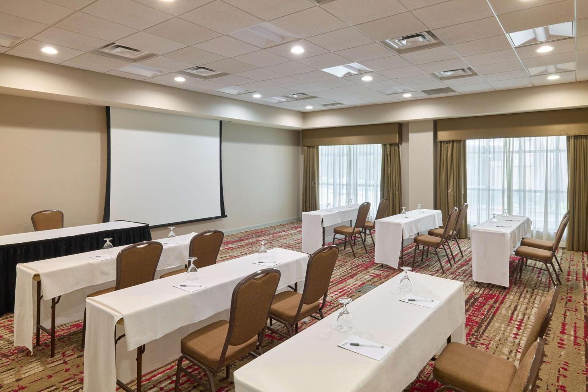 Hilton Garden Inn Bloomington photo 49