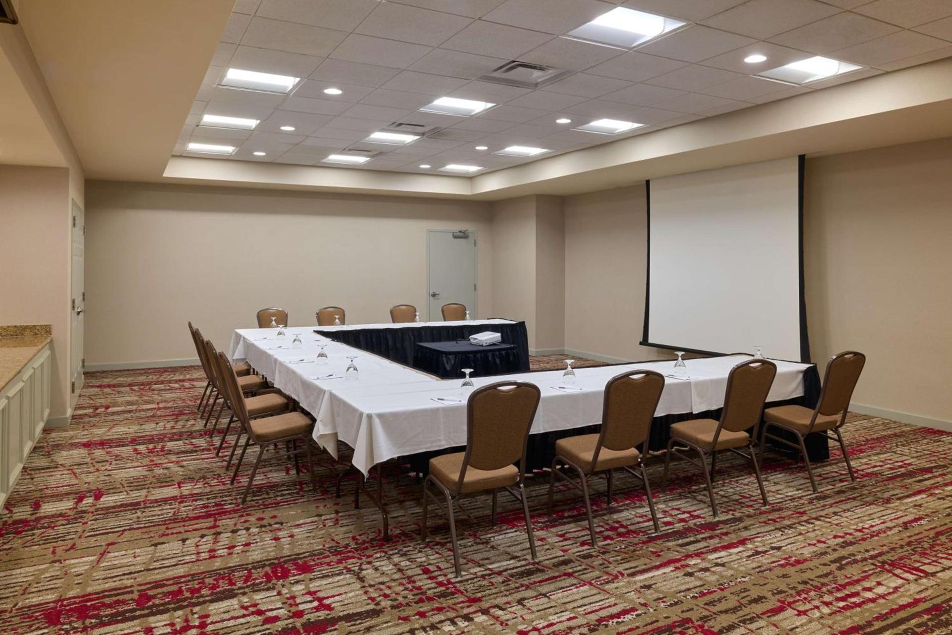 Hilton Garden Inn Bloomington photo 48