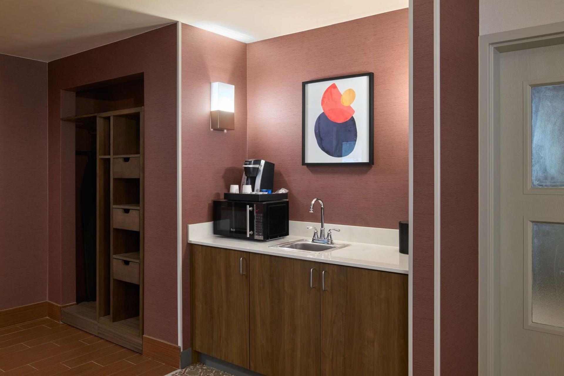 Hilton Garden Inn Bloomington photo 38