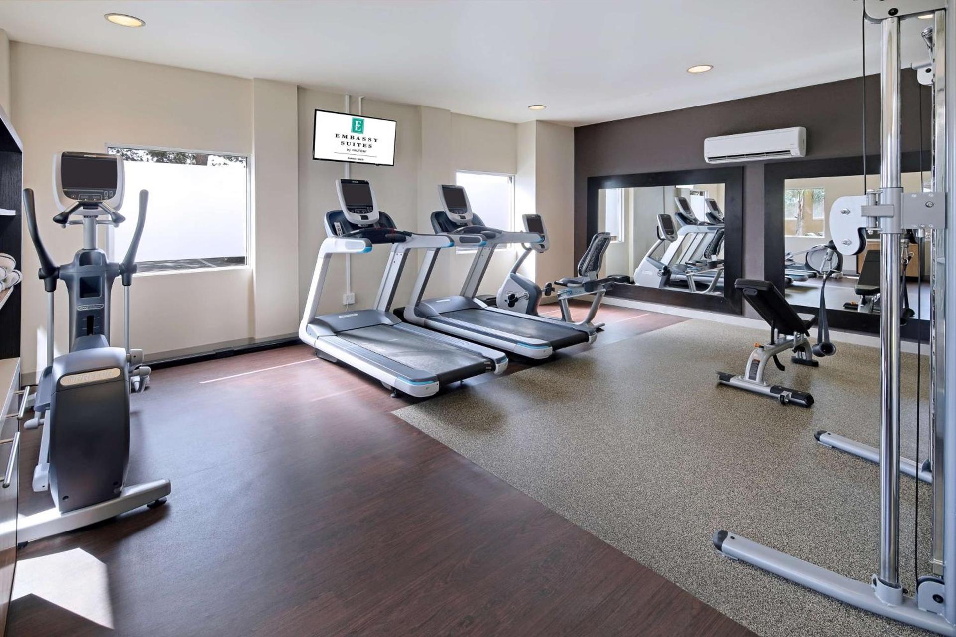 Embassy Suites by Hilton Anaheim North photo 13