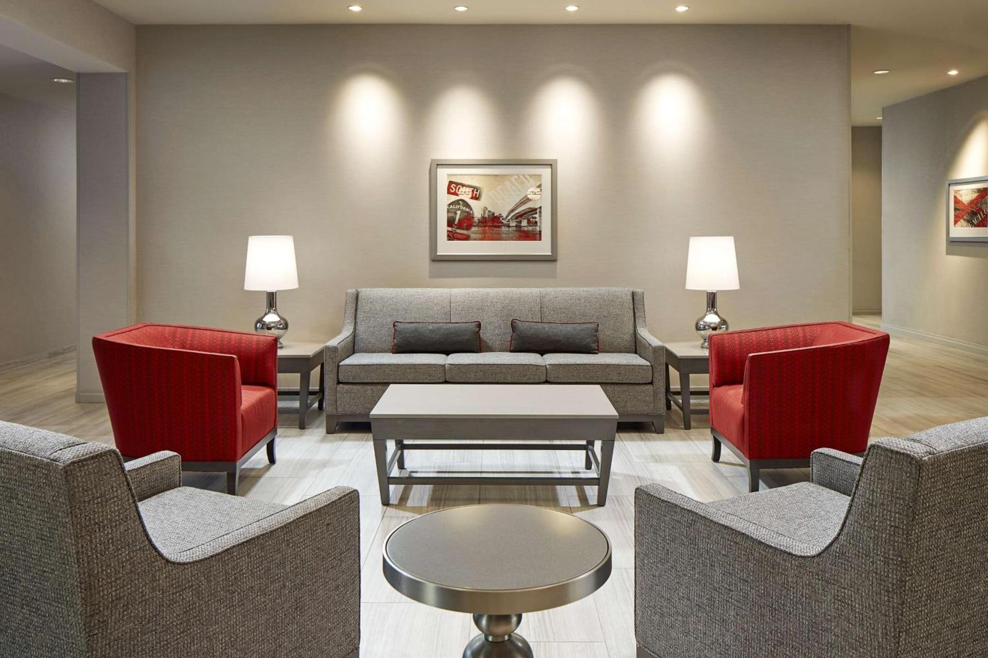 Hampton Inn Long Beach Airport, Ca photo 12