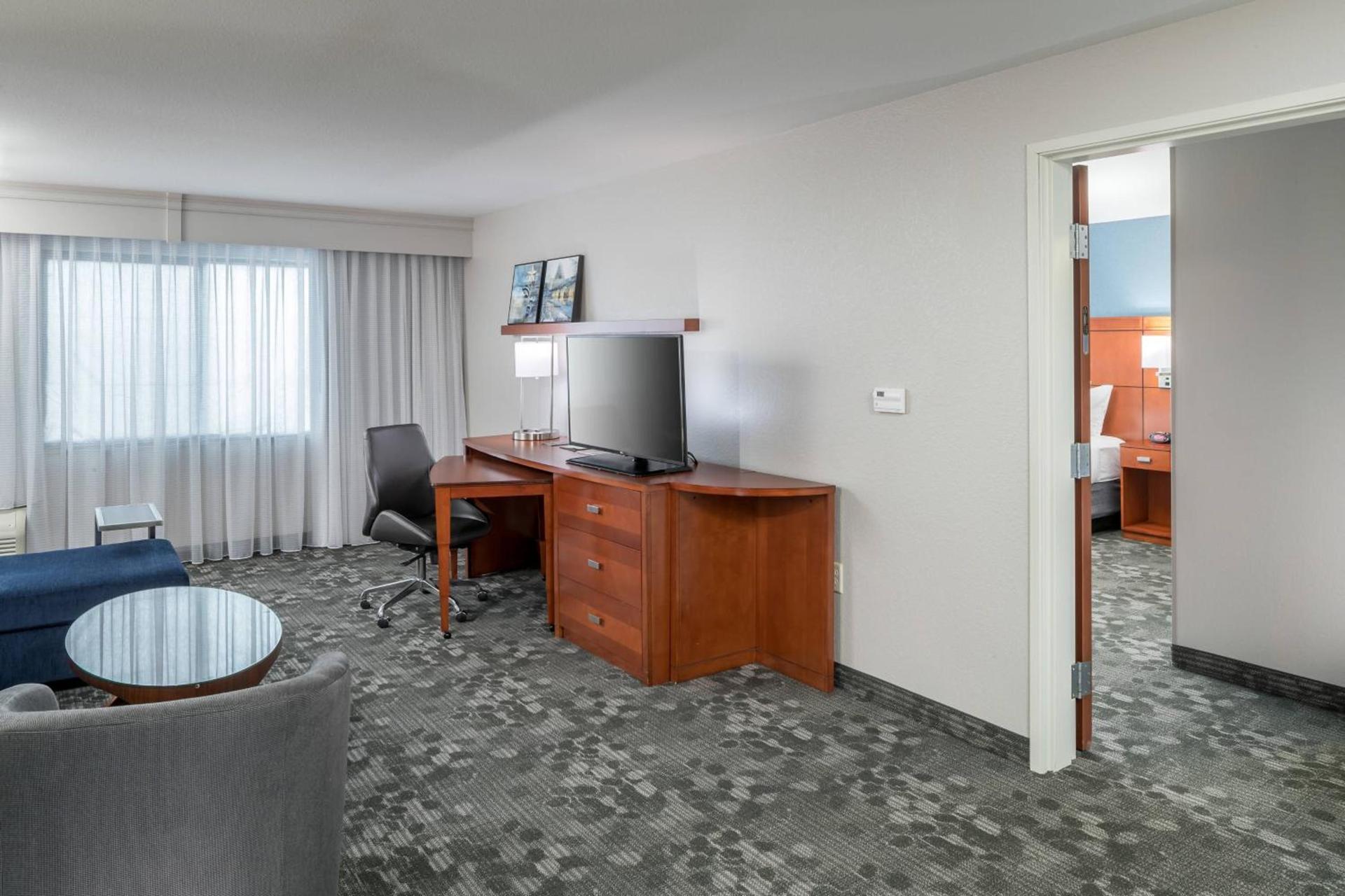 Courtyard by Marriott Austin Parmer Tech Ridge photo 13