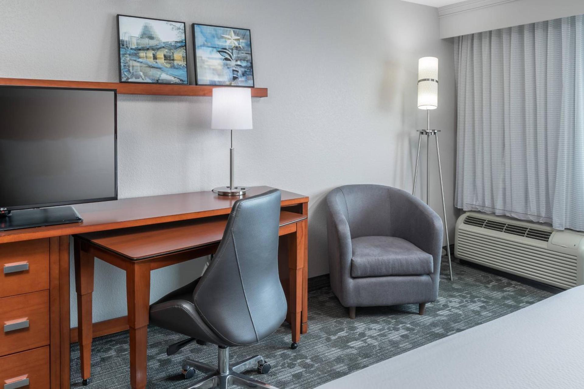 Courtyard by Marriott Austin Parmer Tech Ridge photo 8