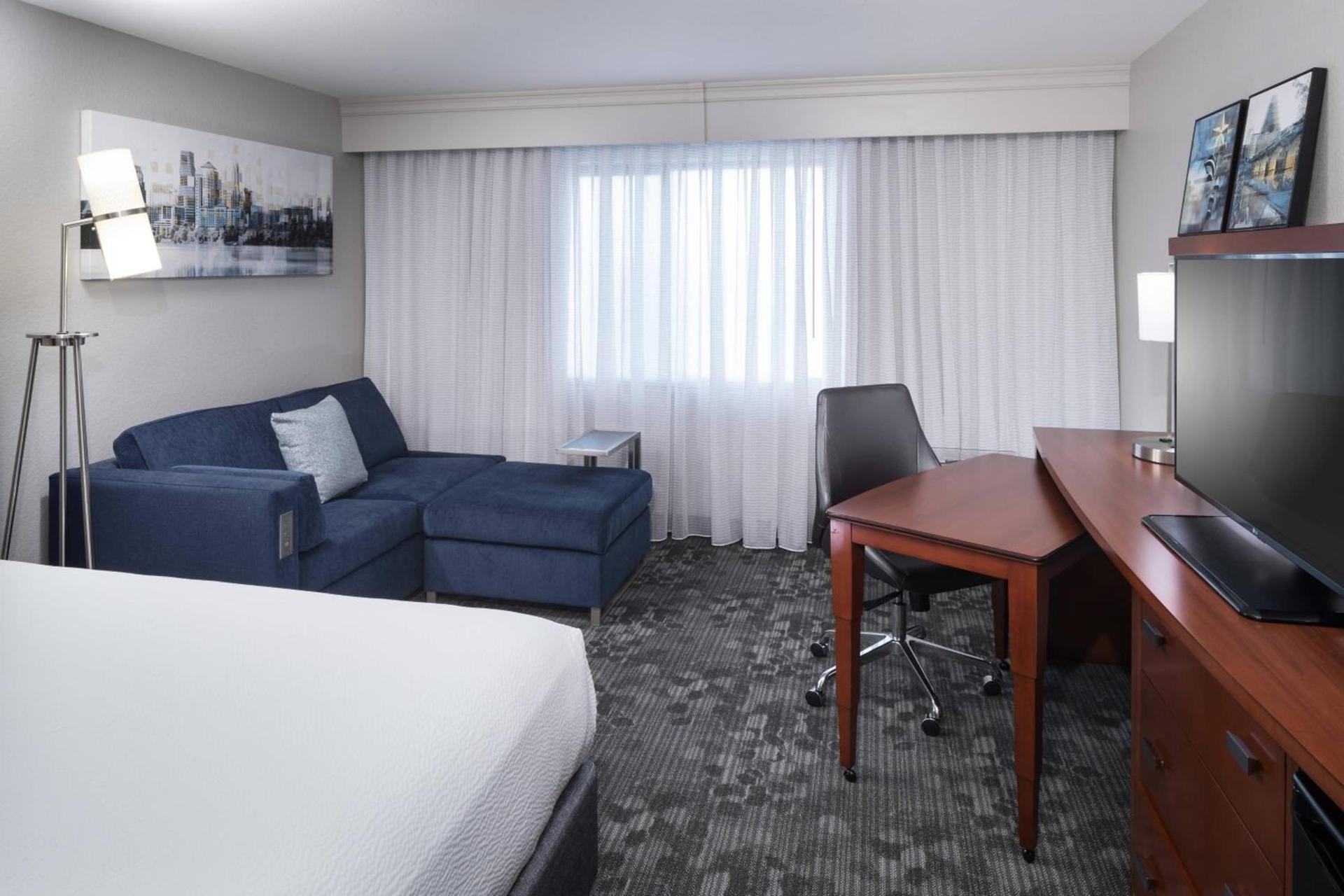 Courtyard by Marriott Austin Parmer Tech Ridge photo 9