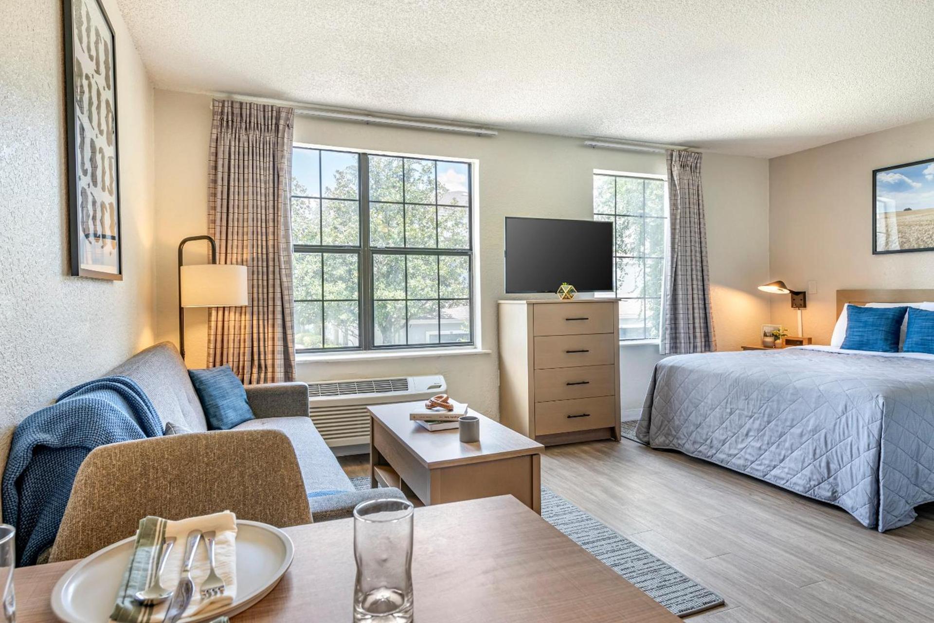 InTown Suites Extended Stay High Point NC photo 11