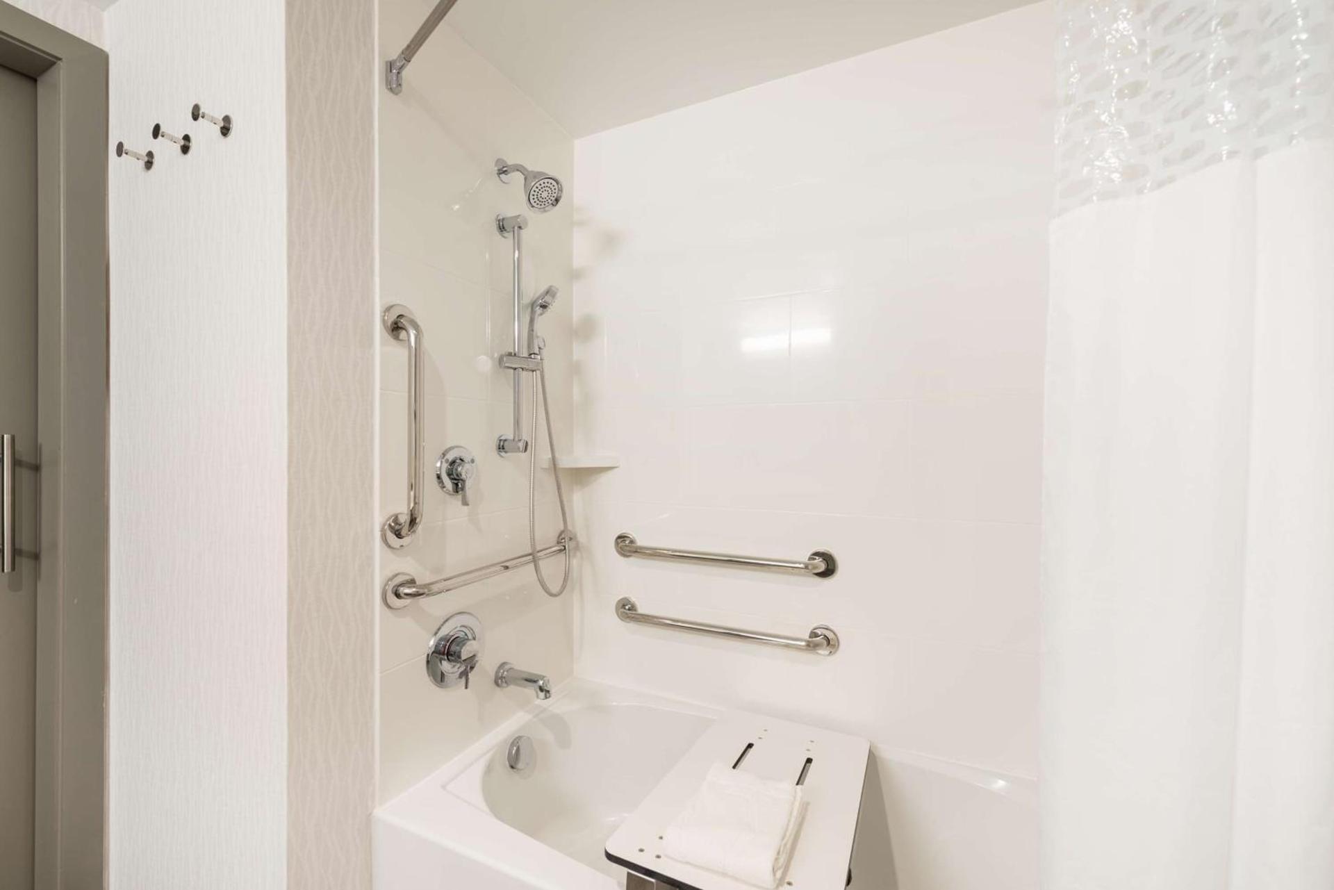 Hampton Inn & Suites Miami Wynwood Design District, FL photo 28
