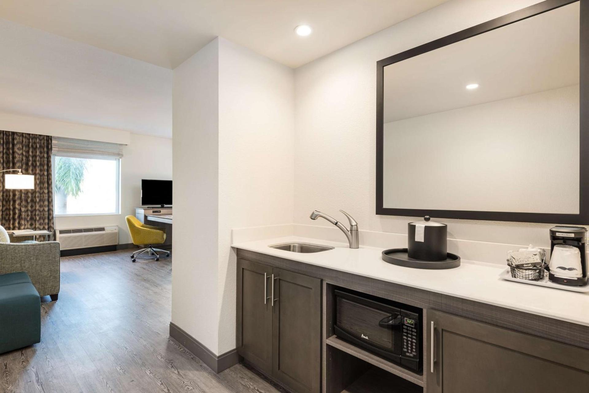 Hampton Inn & Suites Miami Wynwood Design District, FL photo 40