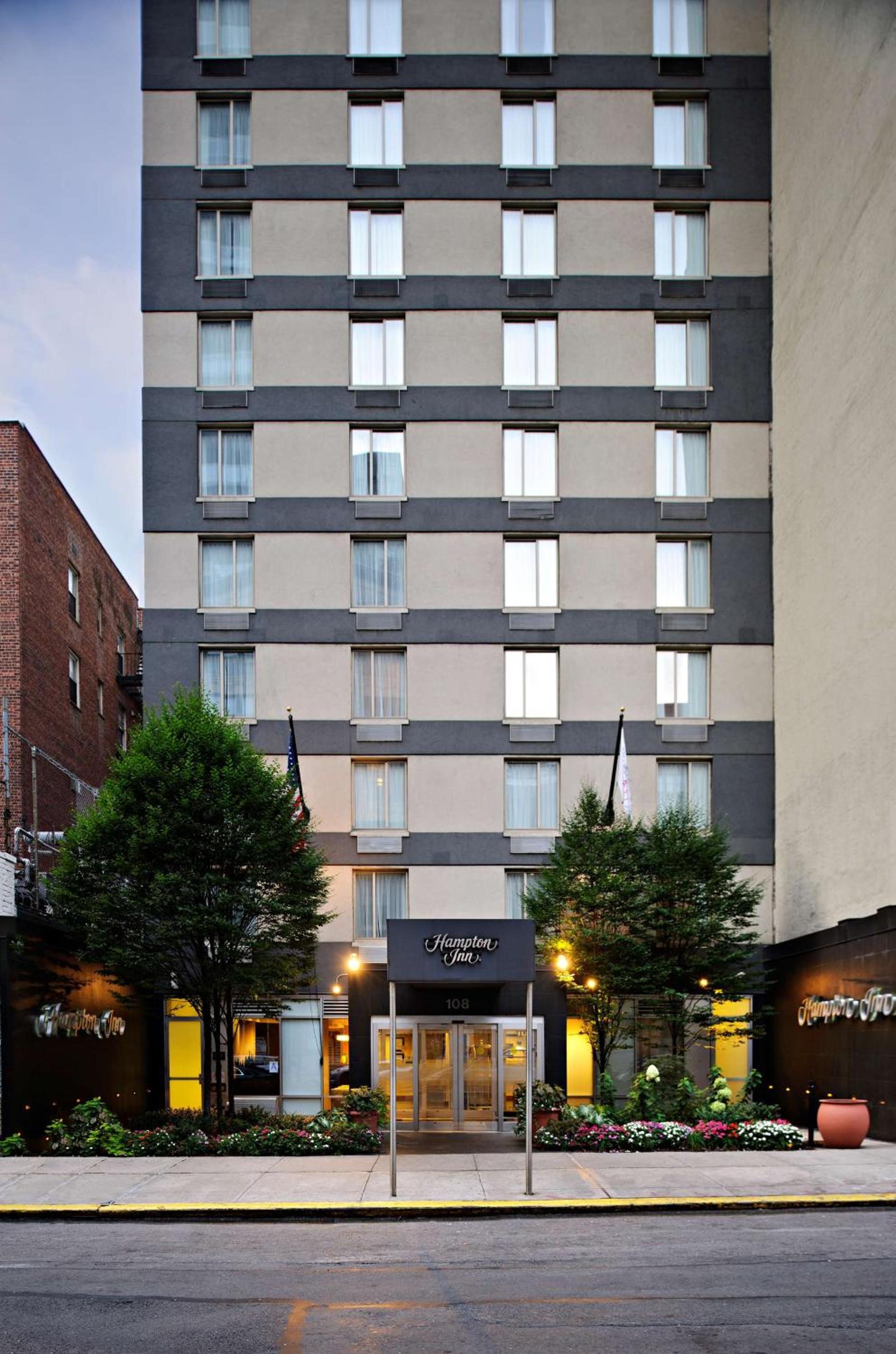 Hampton Inn Manhattan Chelsea photo 2