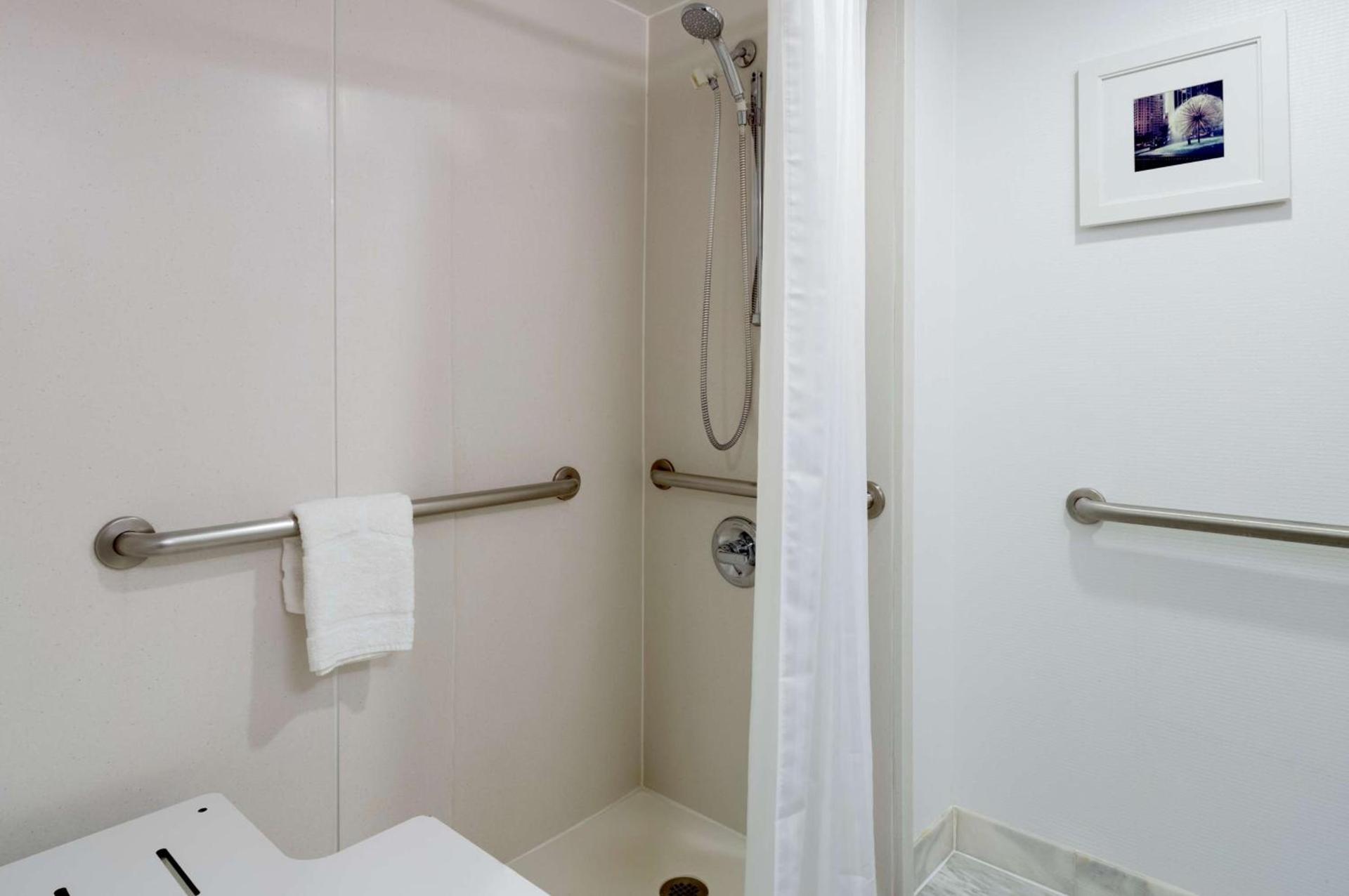 Hampton Inn Manhattan Chelsea photo 14