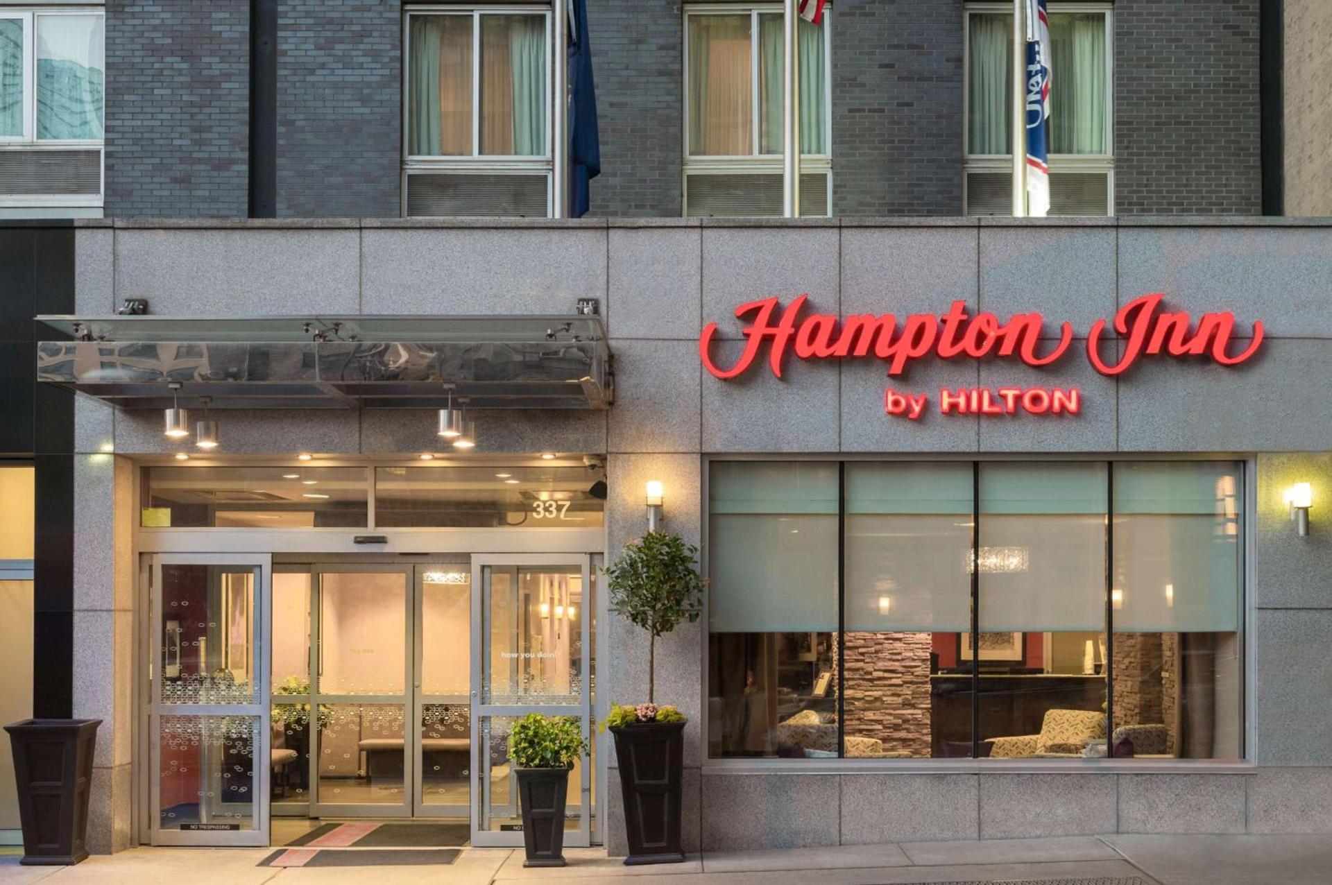 Hampton Inn Manhattan - Times Square South photo 1