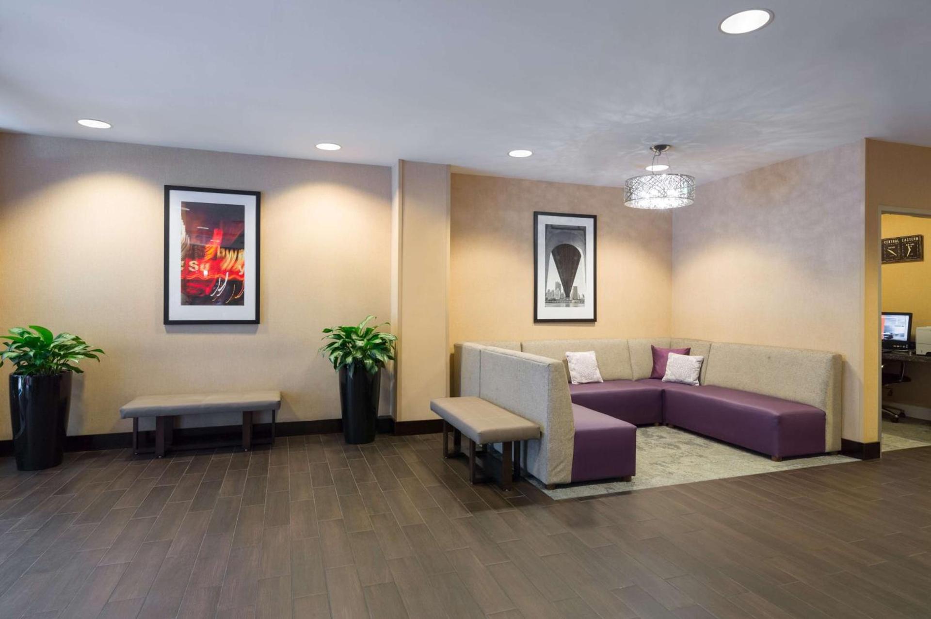 Hampton Inn Manhattan - Times Square South photo 3
