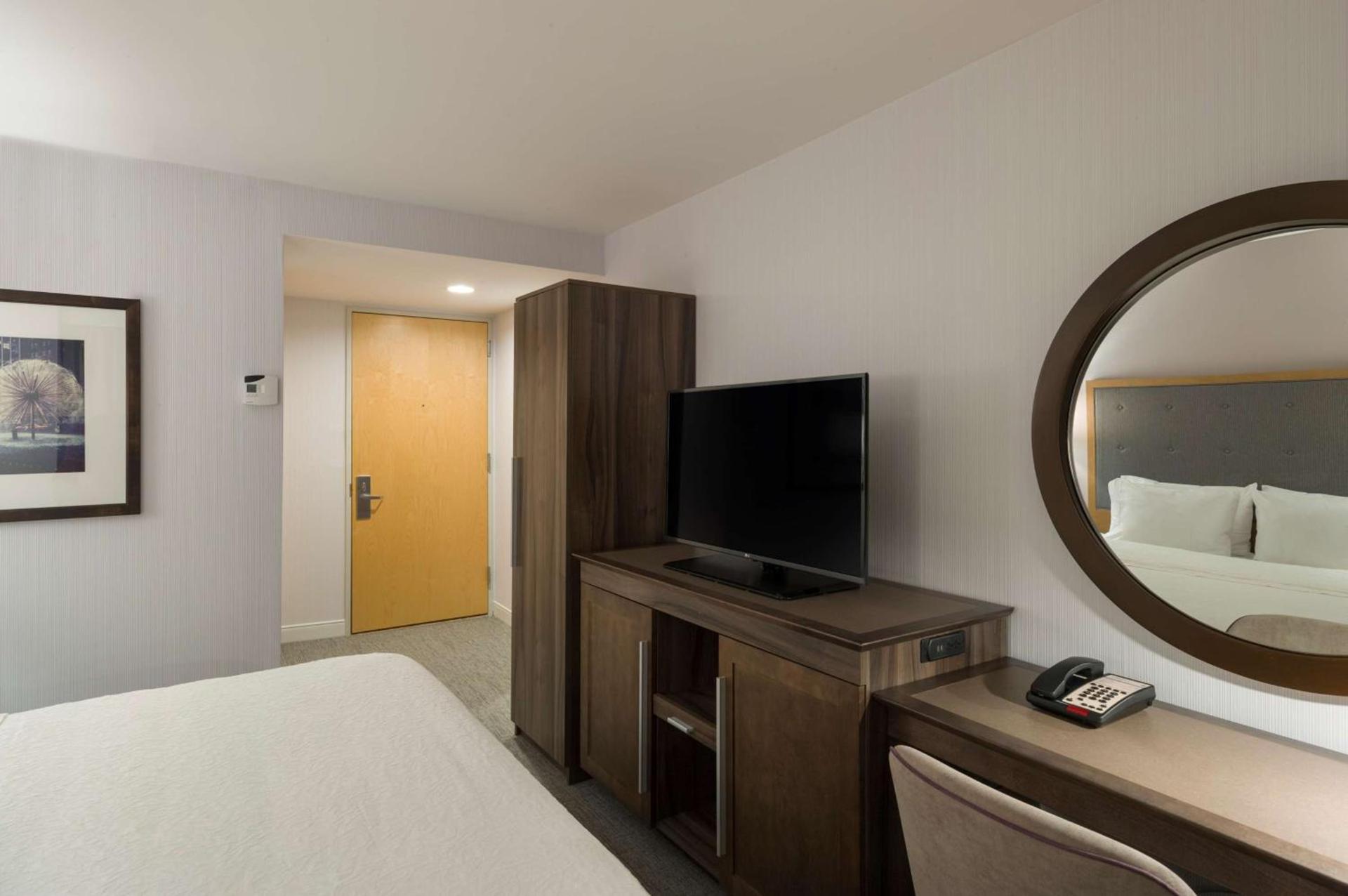Hampton Inn Manhattan - Times Square South photo 20