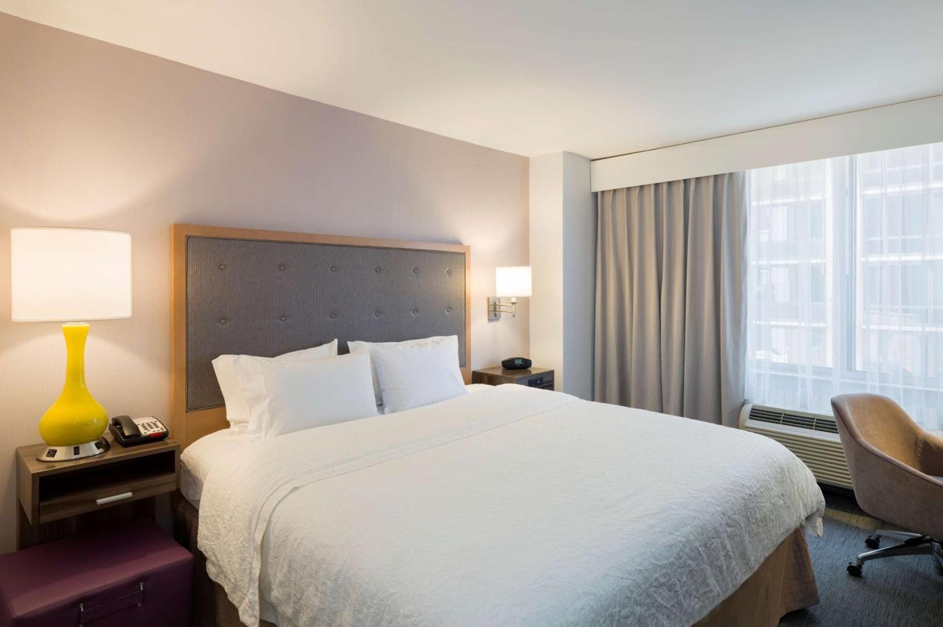 Hampton Inn Manhattan - Times Square South photo 23