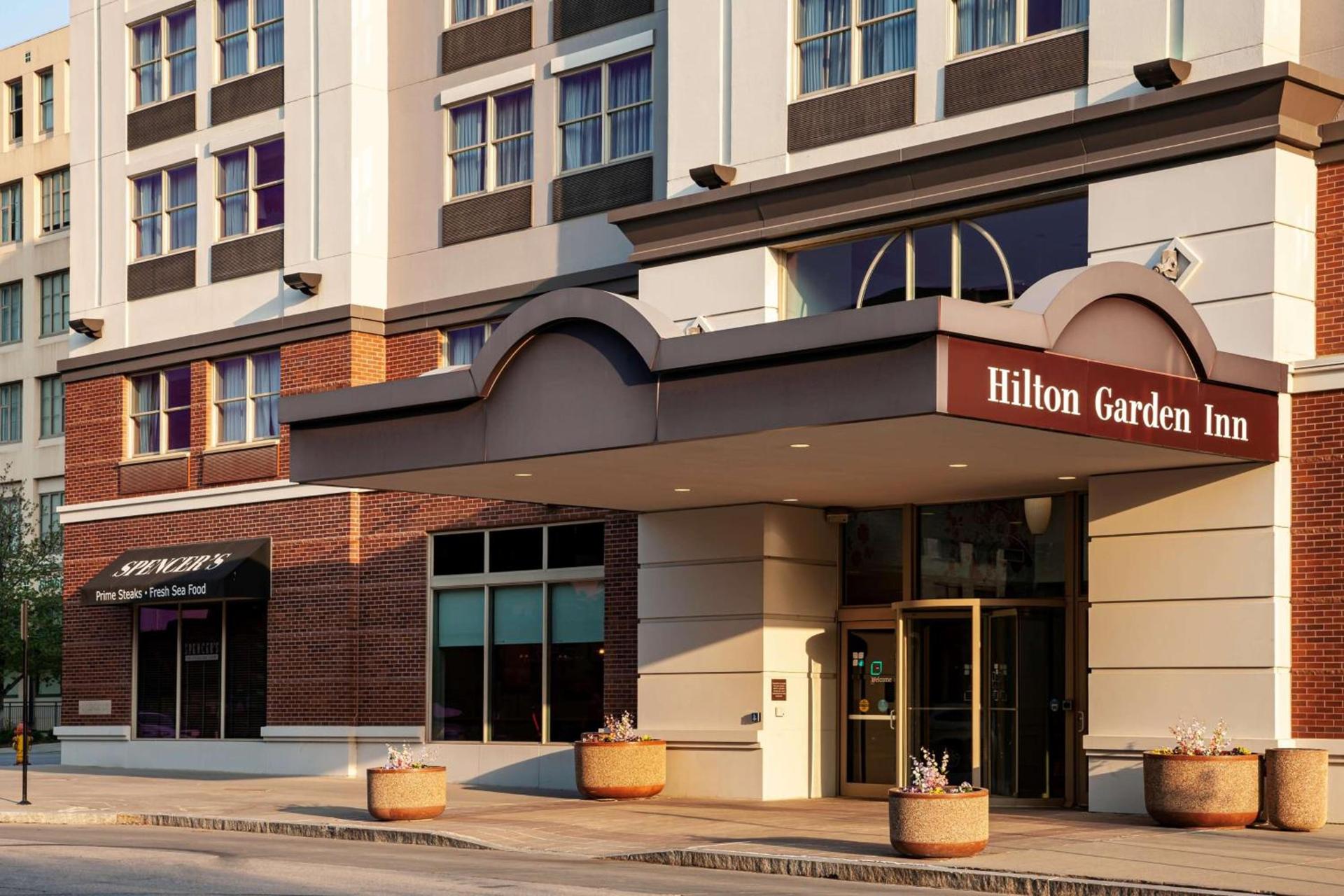 Hilton Garden Inn Omaha Downtown-Old Market Area photo 2