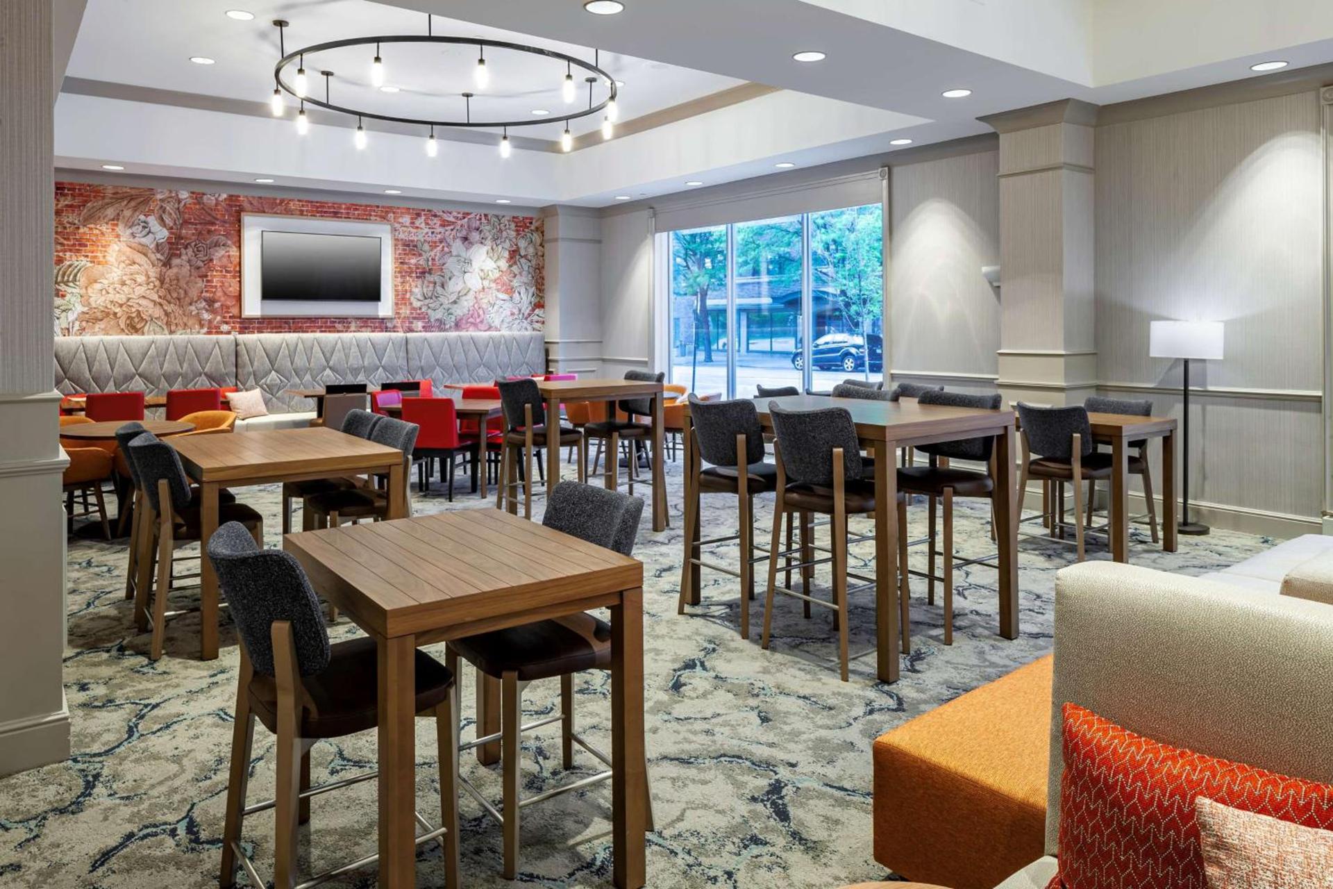 Hilton Garden Inn Omaha Downtown-Old Market Area photo 11