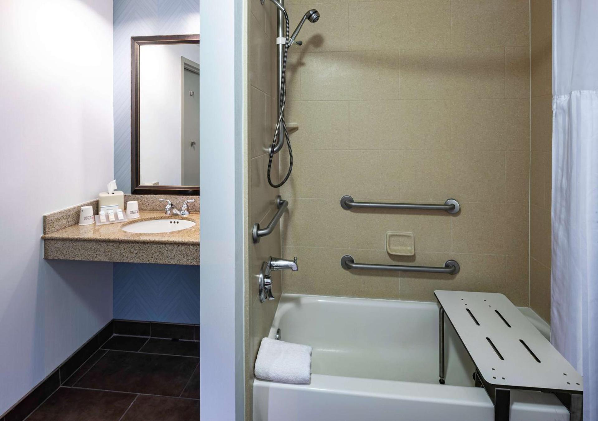 Hilton Garden Inn Omaha Downtown-Old Market Area photo 21