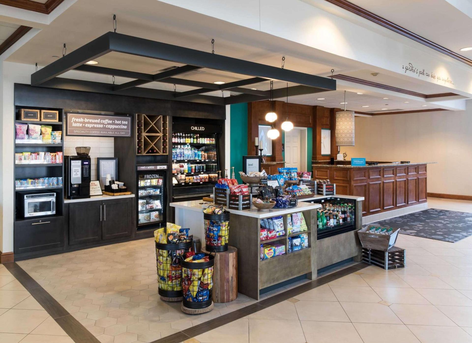Hilton Garden Inn Naperville/Warrenville photo 7