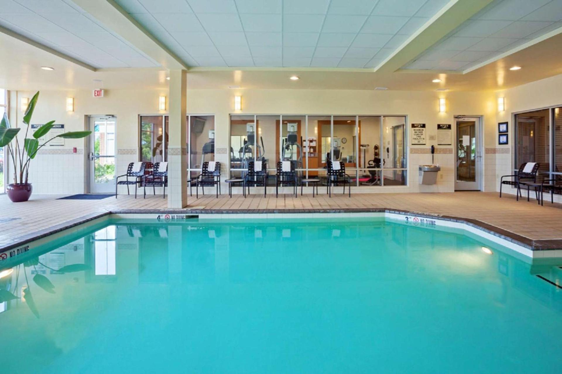 Hilton Garden Inn Naperville/Warrenville photo 10