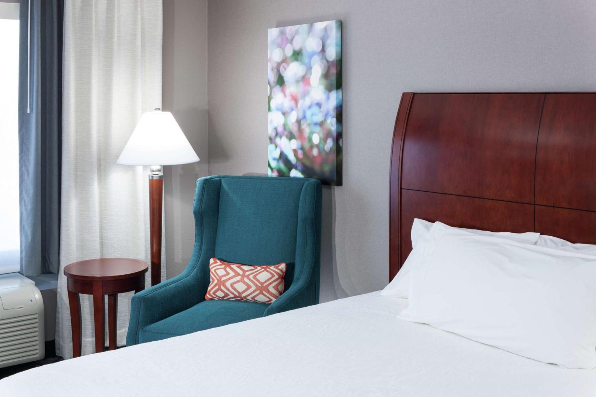 Hilton Garden Inn Naperville/Warrenville photo 22