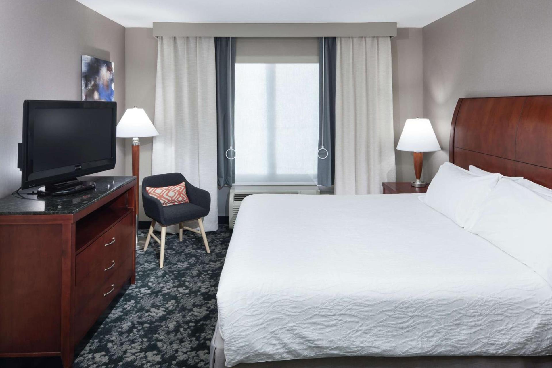 Hilton Garden Inn Naperville/Warrenville photo 35