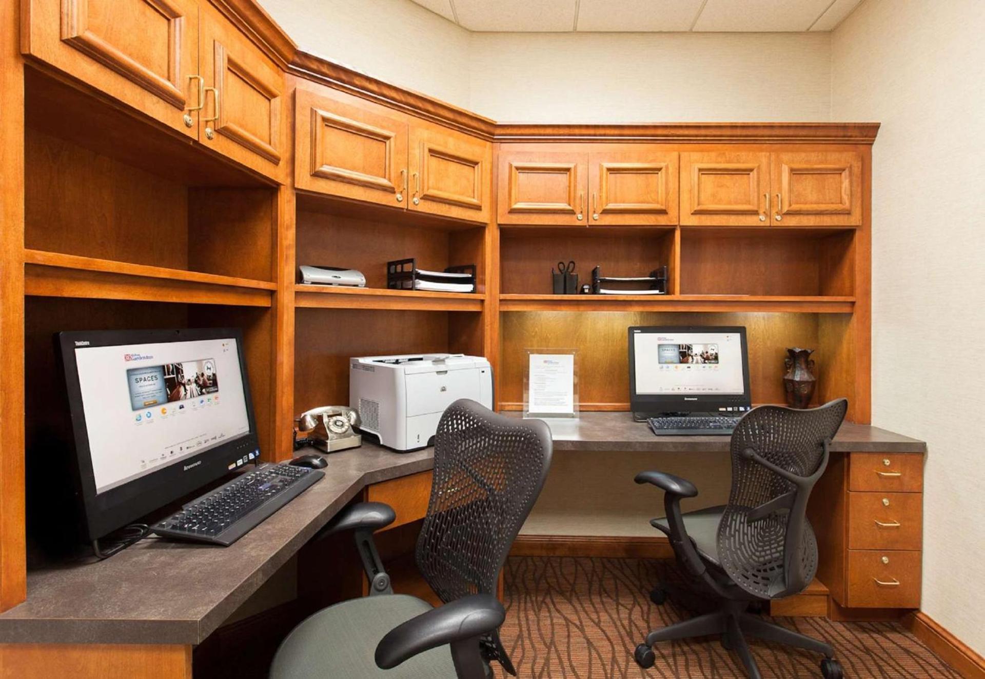 Hilton Garden Inn Naperville/Warrenville photo 37