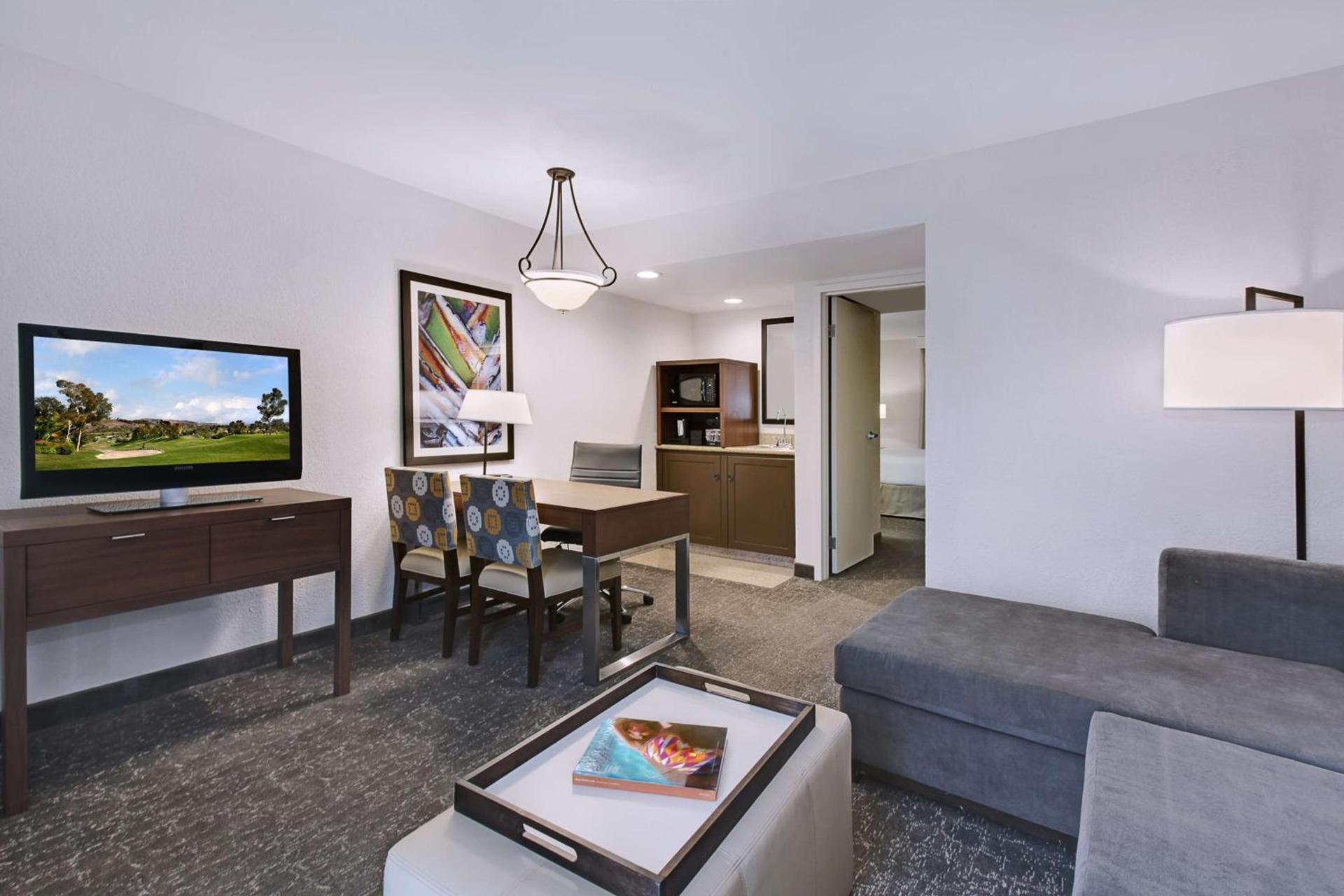 Embassy Suites by Hilton Palm Desert photo 17
