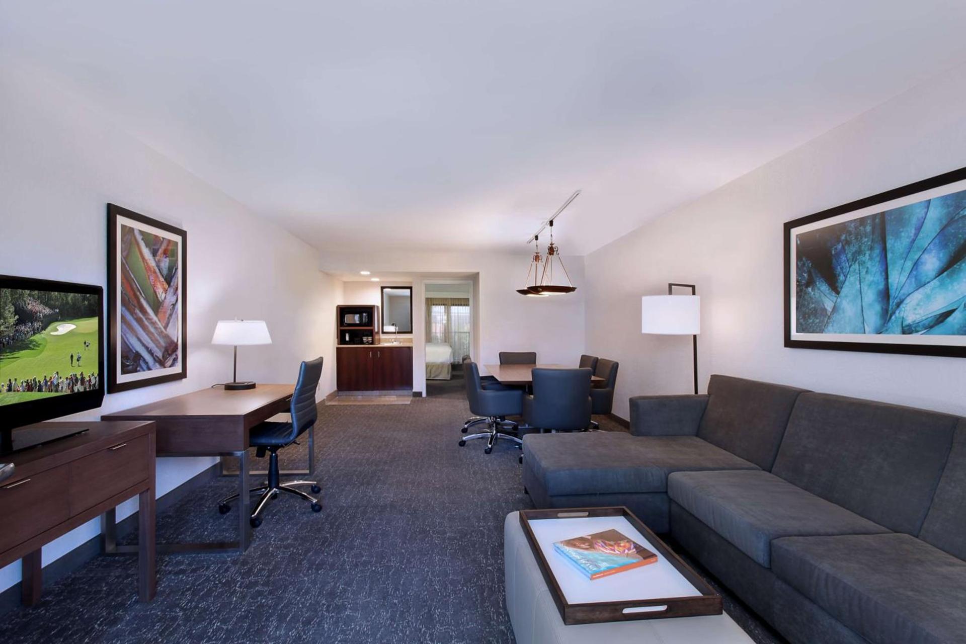 Embassy Suites by Hilton Palm Desert photo 21