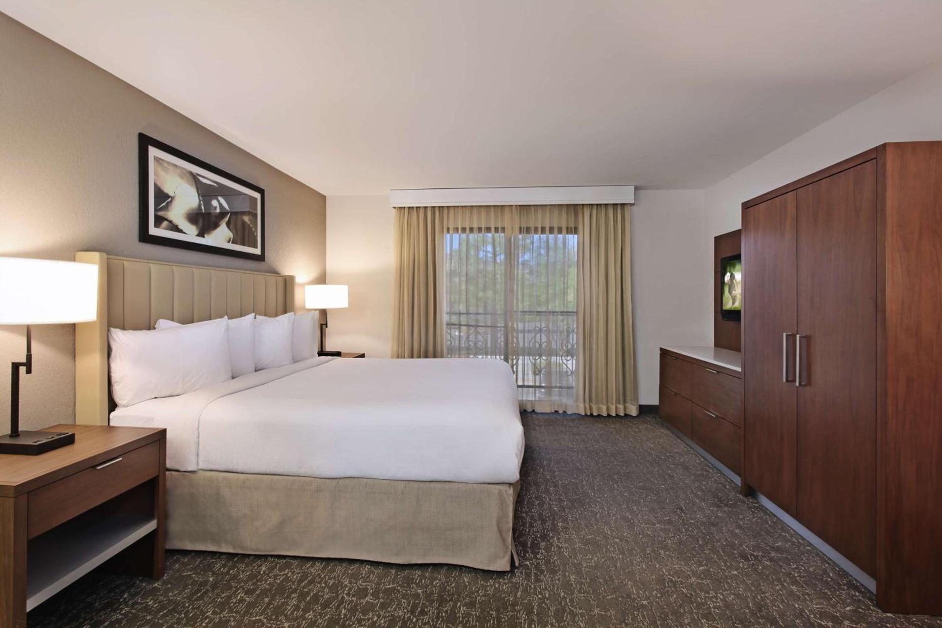 Embassy Suites by Hilton Palm Desert photo 20