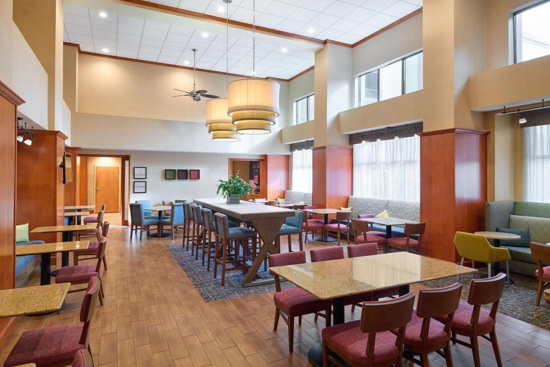 Hampton Inn & Suites Providence / Smithfield photo 10