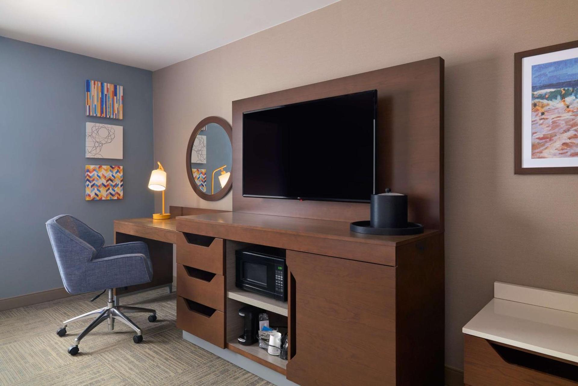 Hampton Inn & Suites Providence / Smithfield photo 31