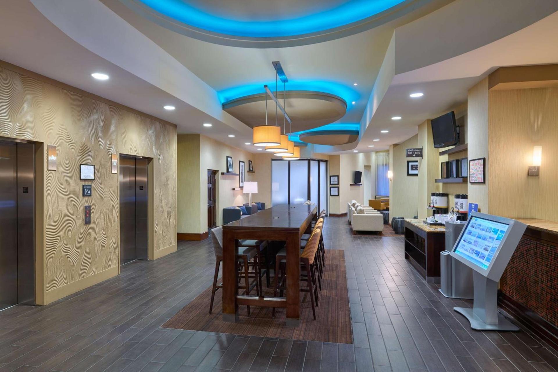 Hampton Inn Washington DC - Convention Center photo 29