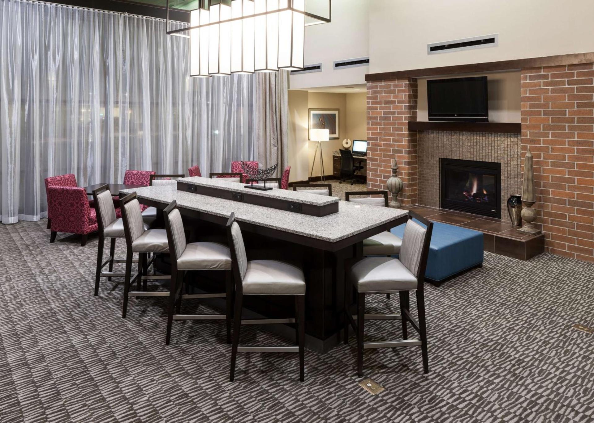 Hampton Inn & Suites Omaha-Downtown photo 8