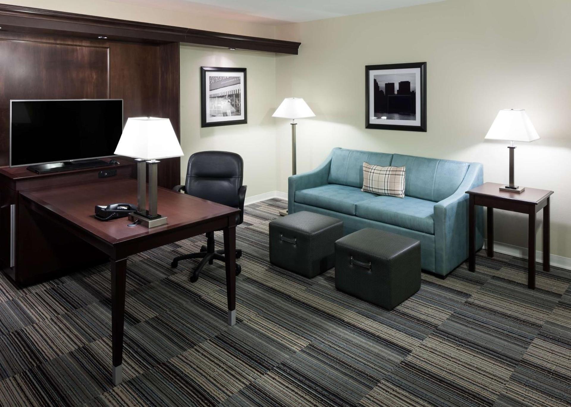 Hampton Inn & Suites Omaha-Downtown photo 20