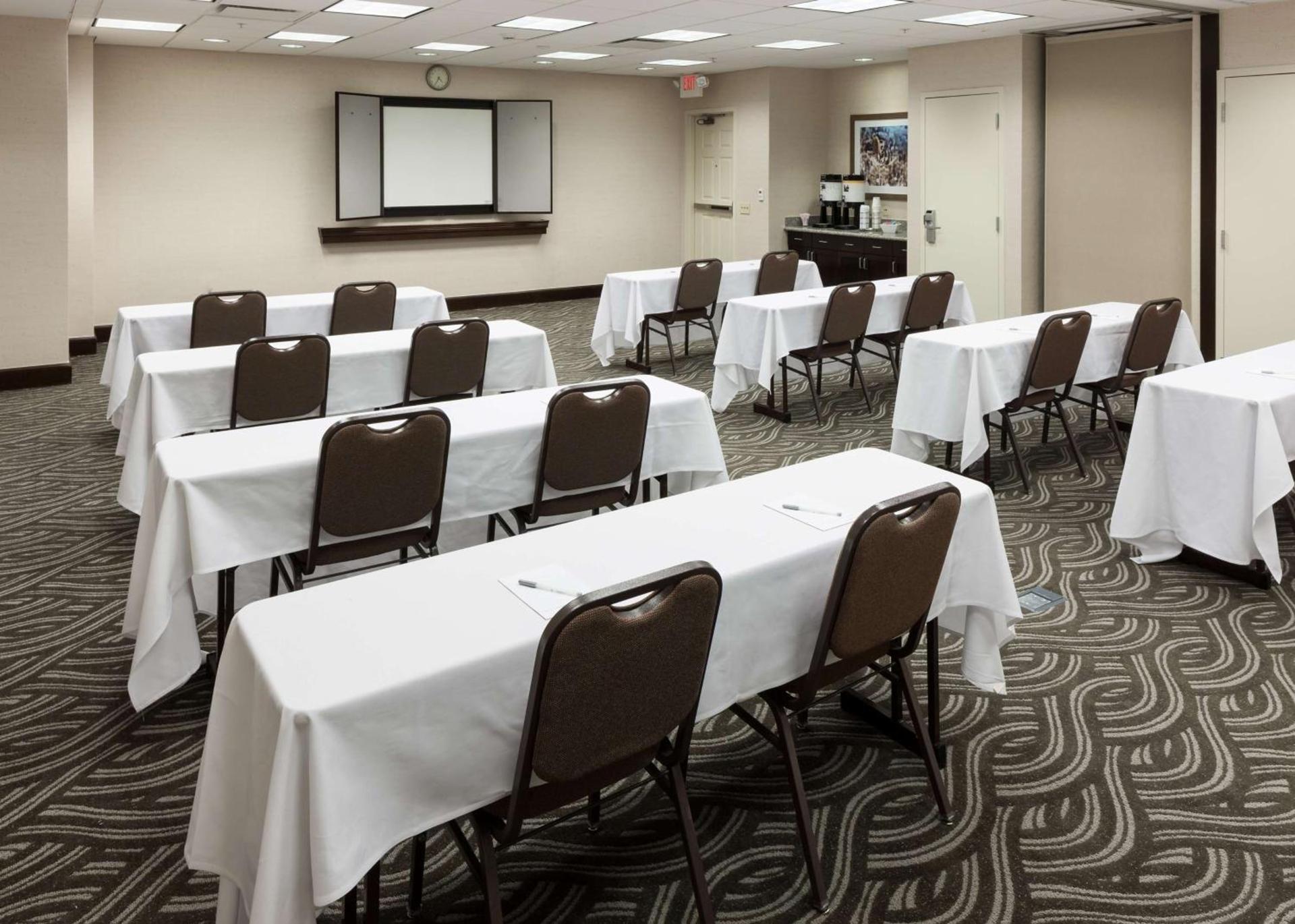Hampton Inn & Suites Omaha-Downtown photo 31