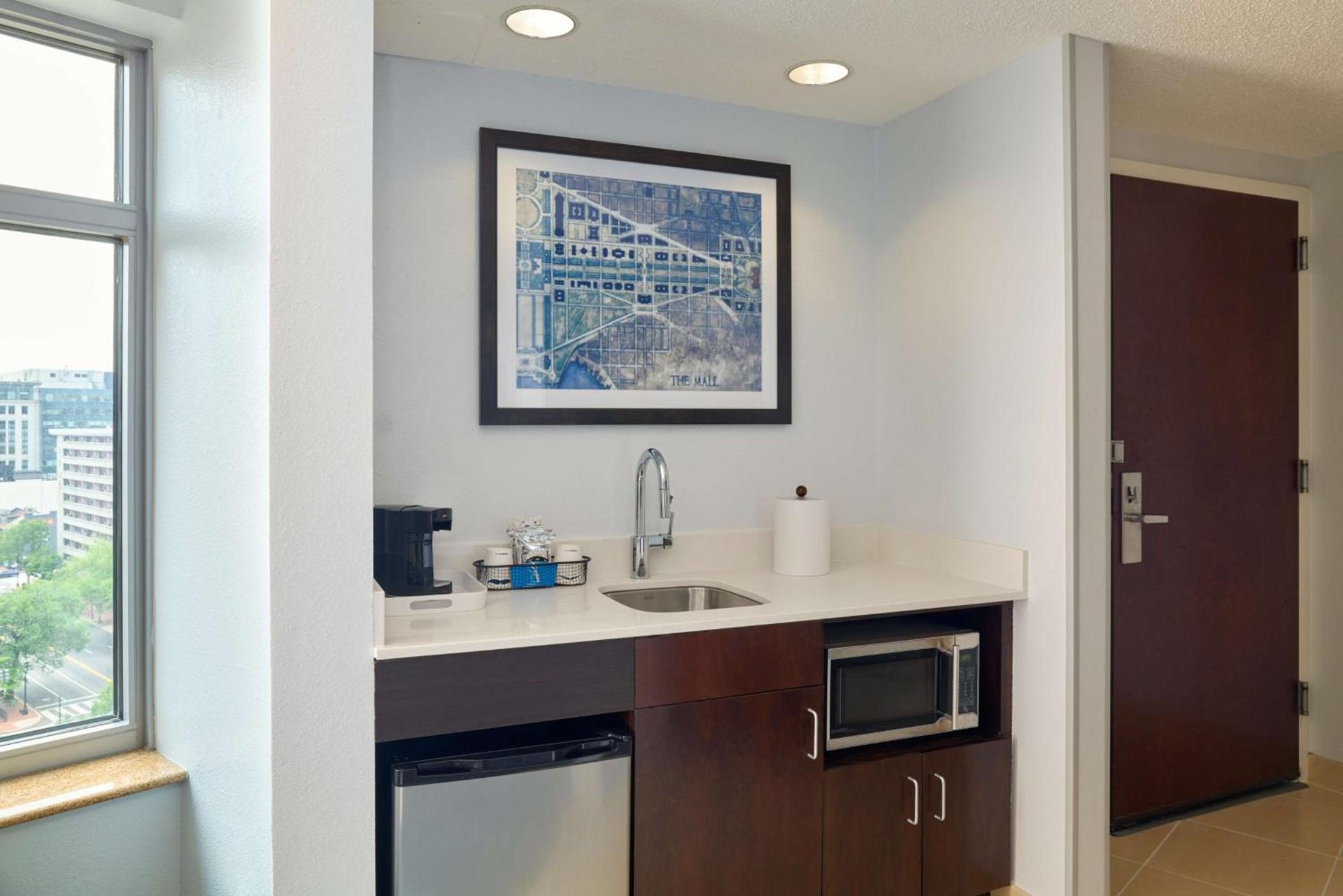 Hampton Inn Washington DC - Convention Center photo 54