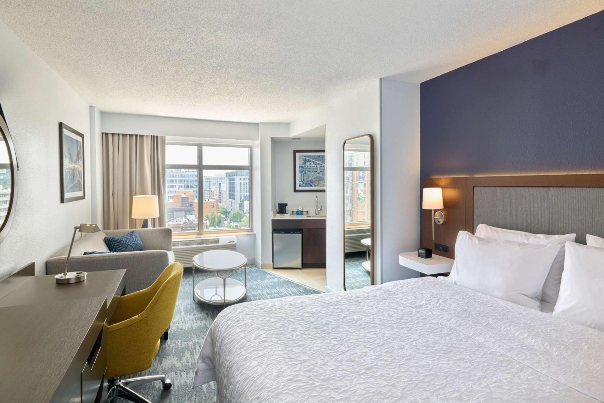Hampton Inn Washington DC - Convention Center photo 55