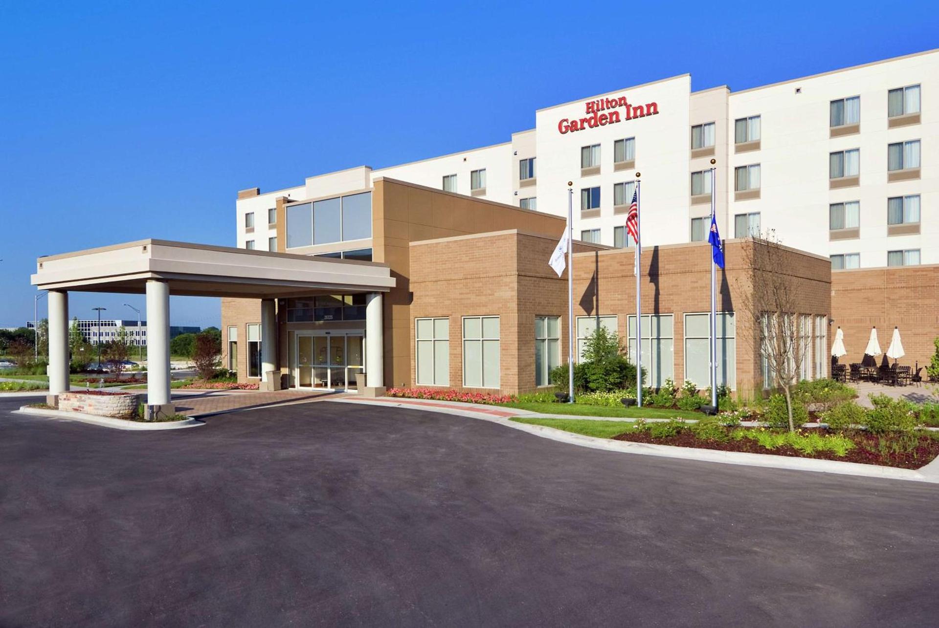 Hilton Garden Inn Lake Forest Mettawa photo 2