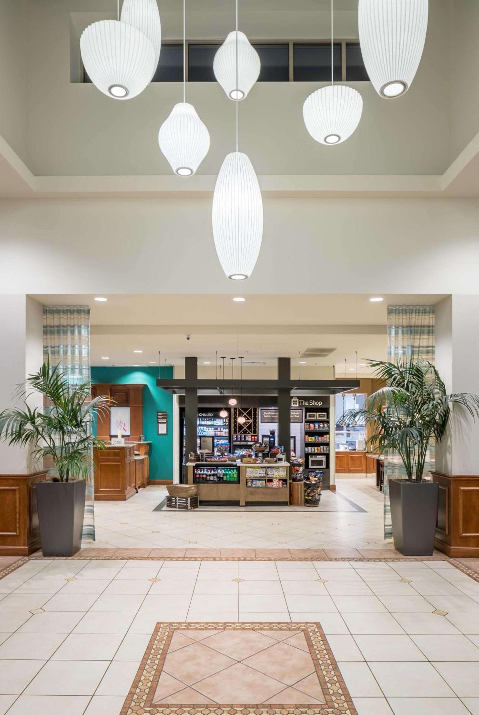 Hilton Garden Inn Lake Forest Mettawa photo 3