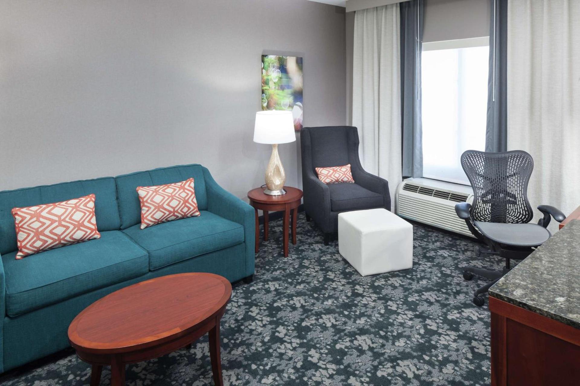 Hilton Garden Inn Lake Forest Mettawa photo 18