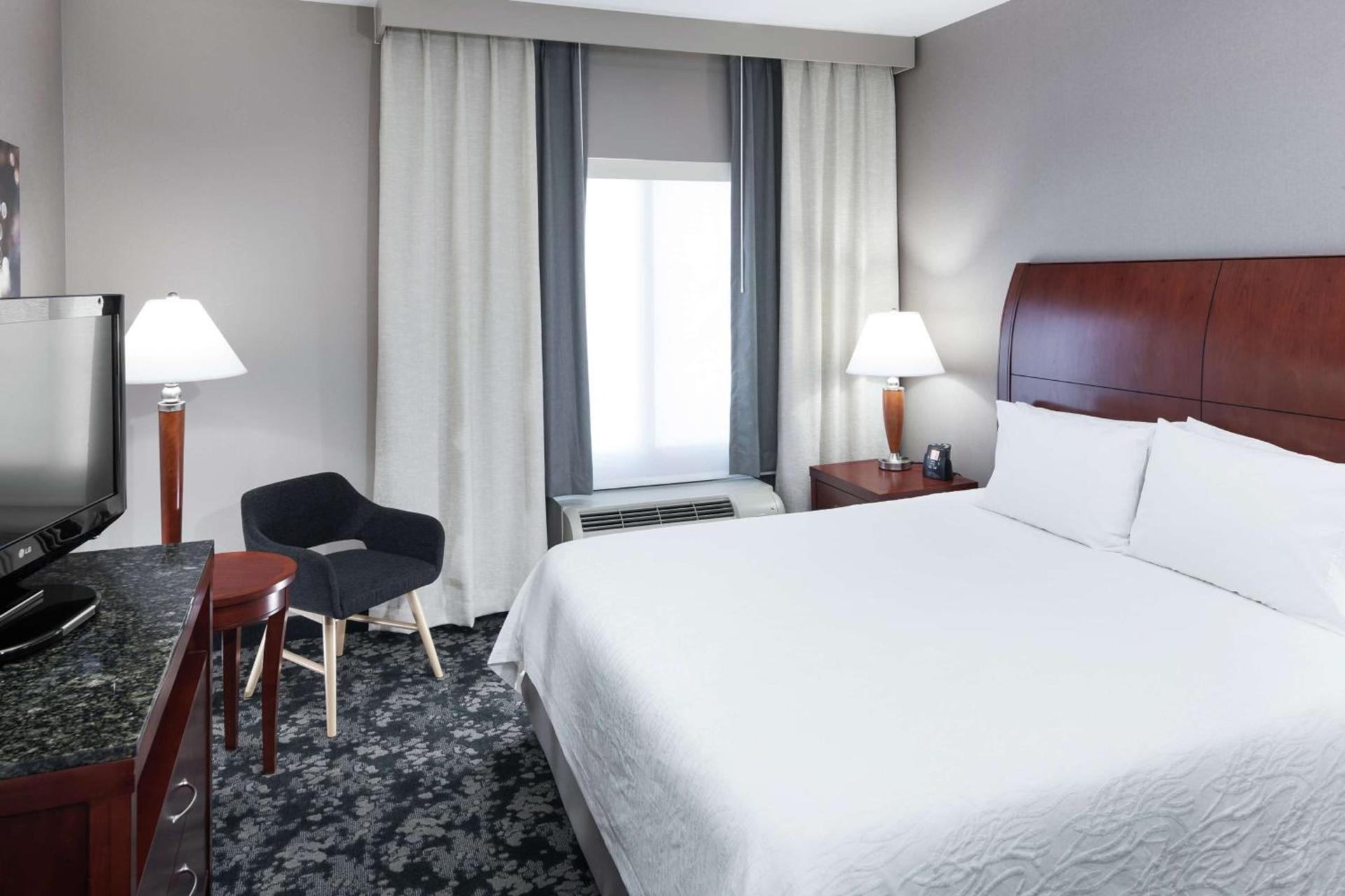 Hilton Garden Inn Lake Forest Mettawa photo 38