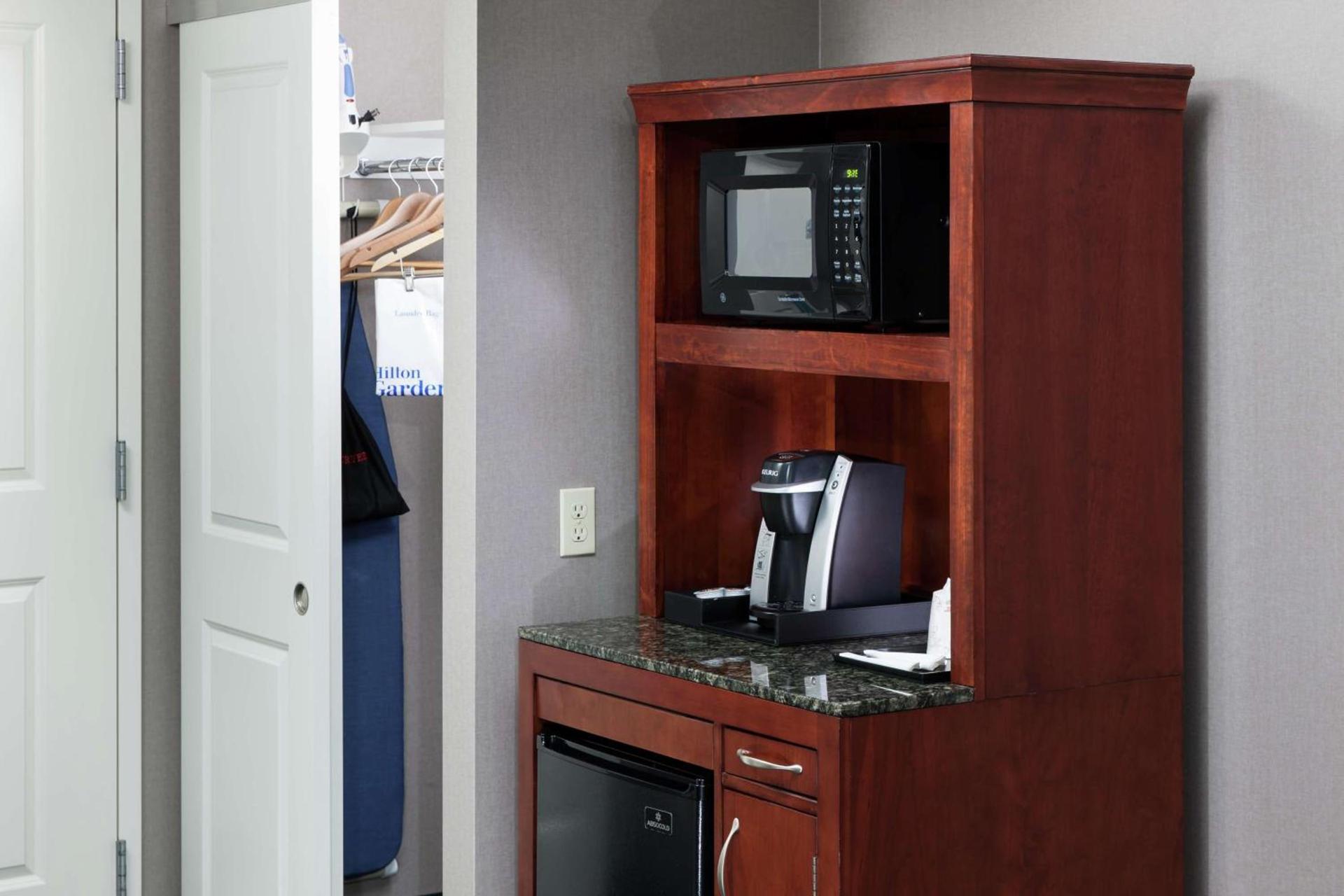 Hilton Garden Inn Lake Forest Mettawa photo 40