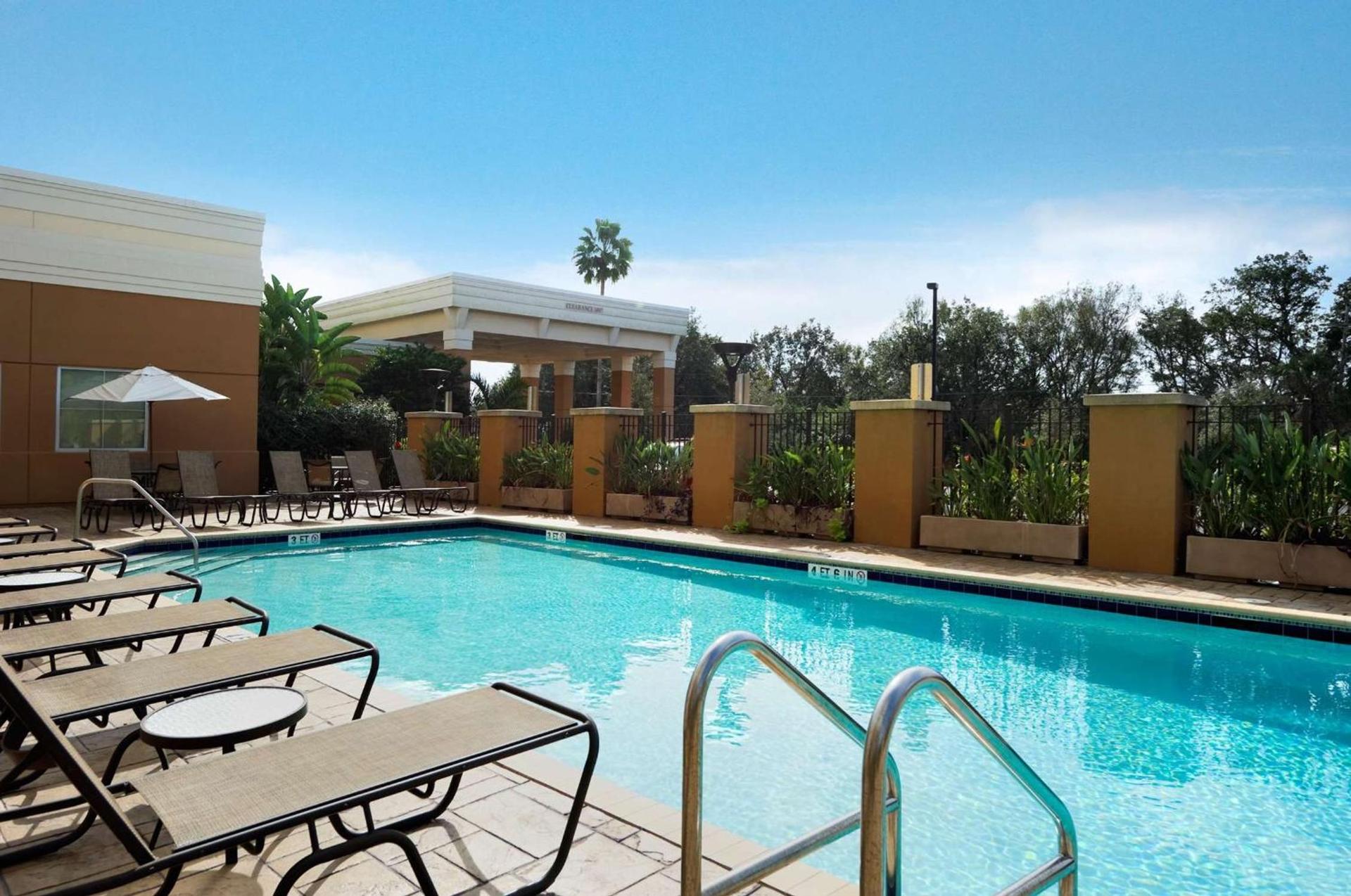 Embassy Suites by Hilton Tampa Brandon photo 5