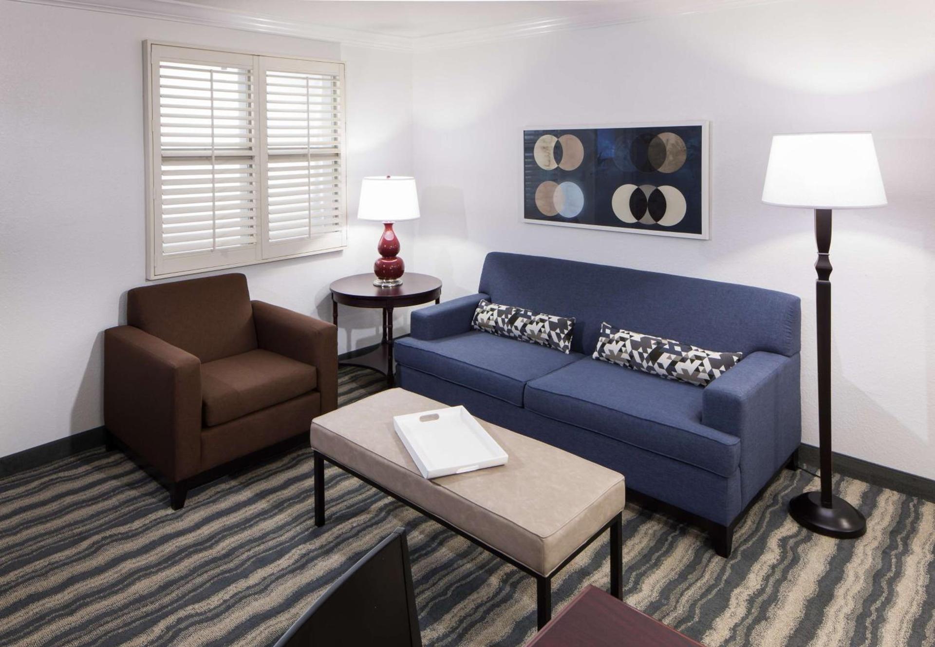 Embassy Suites by Hilton Tampa Brandon photo 30