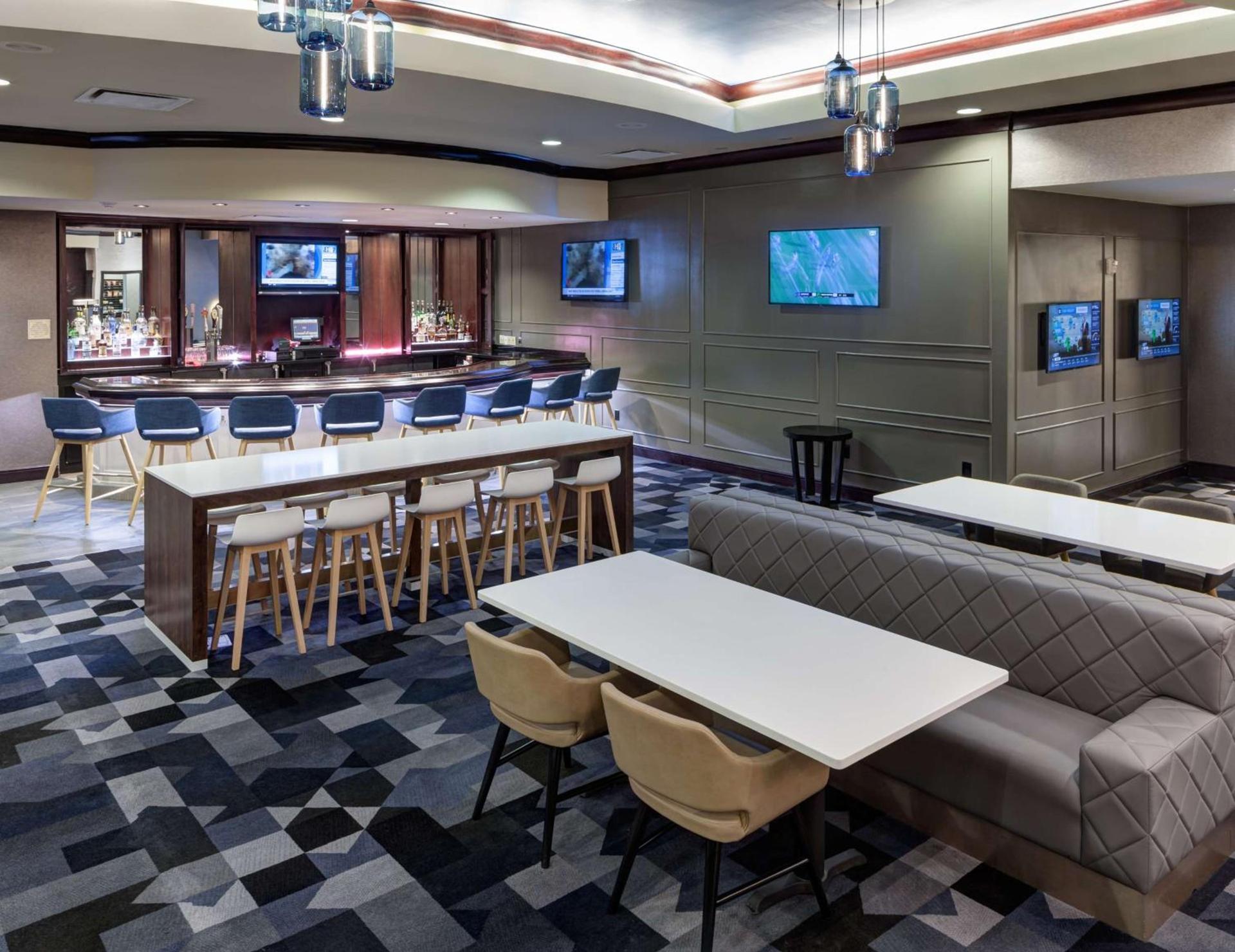 Embassy Suites by Hilton Tampa Brandon photo 27