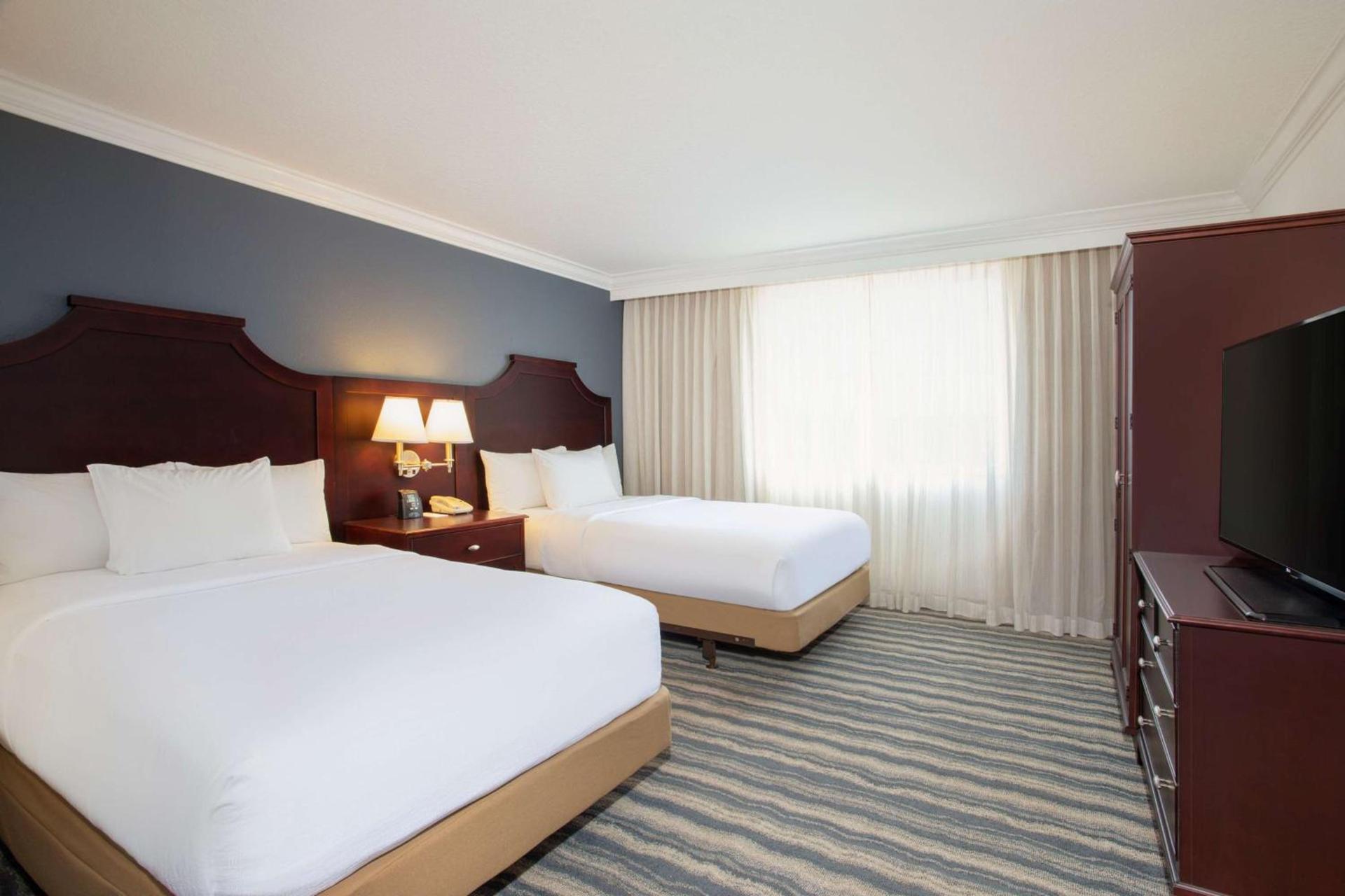 Embassy Suites by Hilton Tampa Brandon photo 28